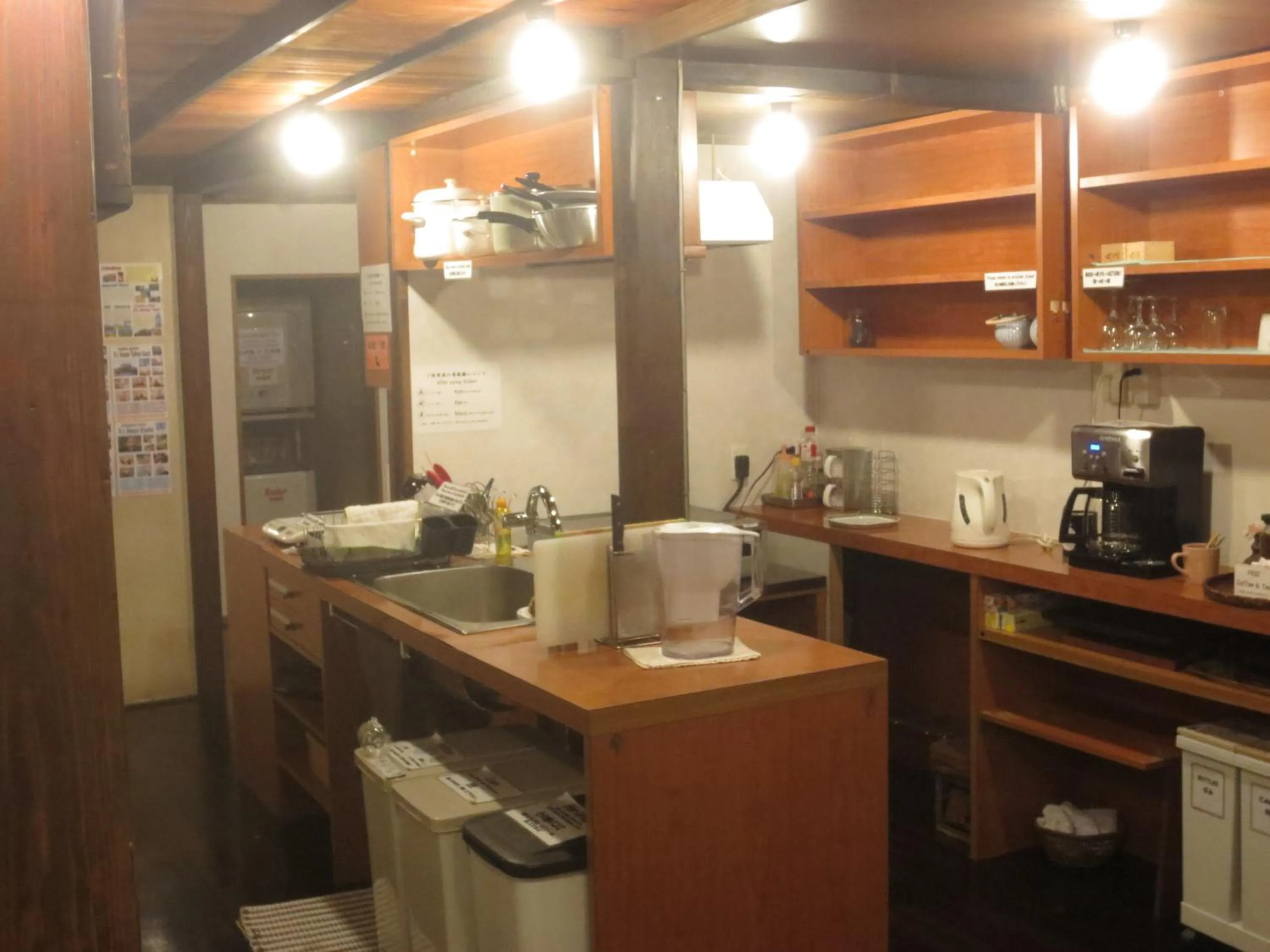 Kitchen or kitchenette in K's House Ito Onsen - Historical Ryokan Hostel
