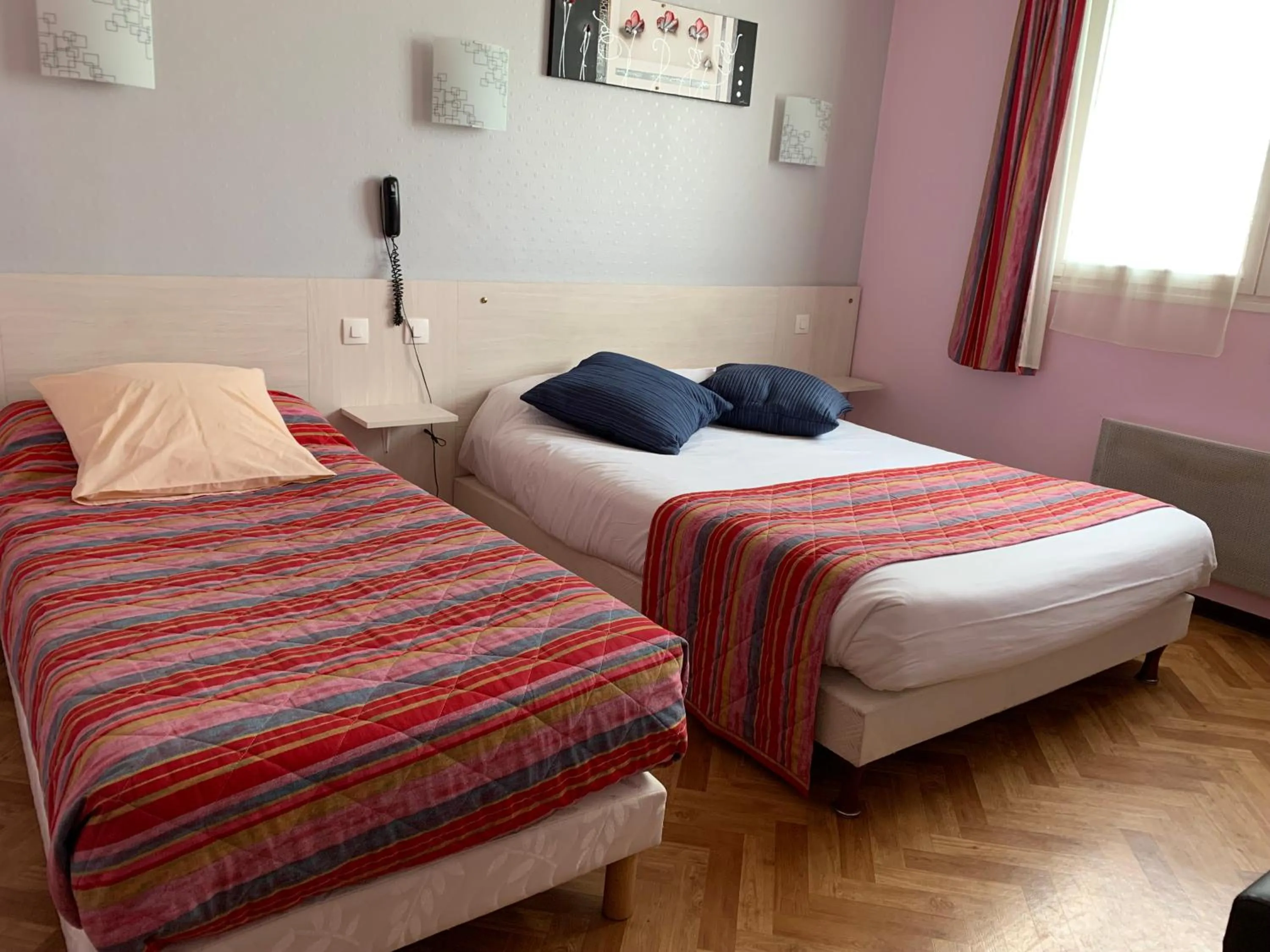 Bed in Hotel du Haut Marais