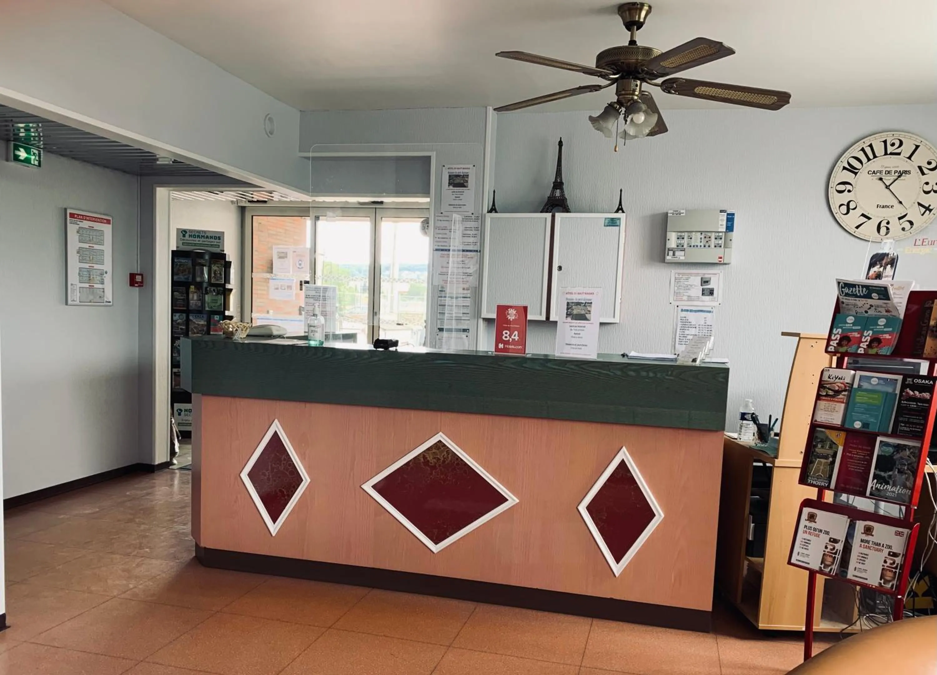 Lobby or reception in Hotel du Haut Marais