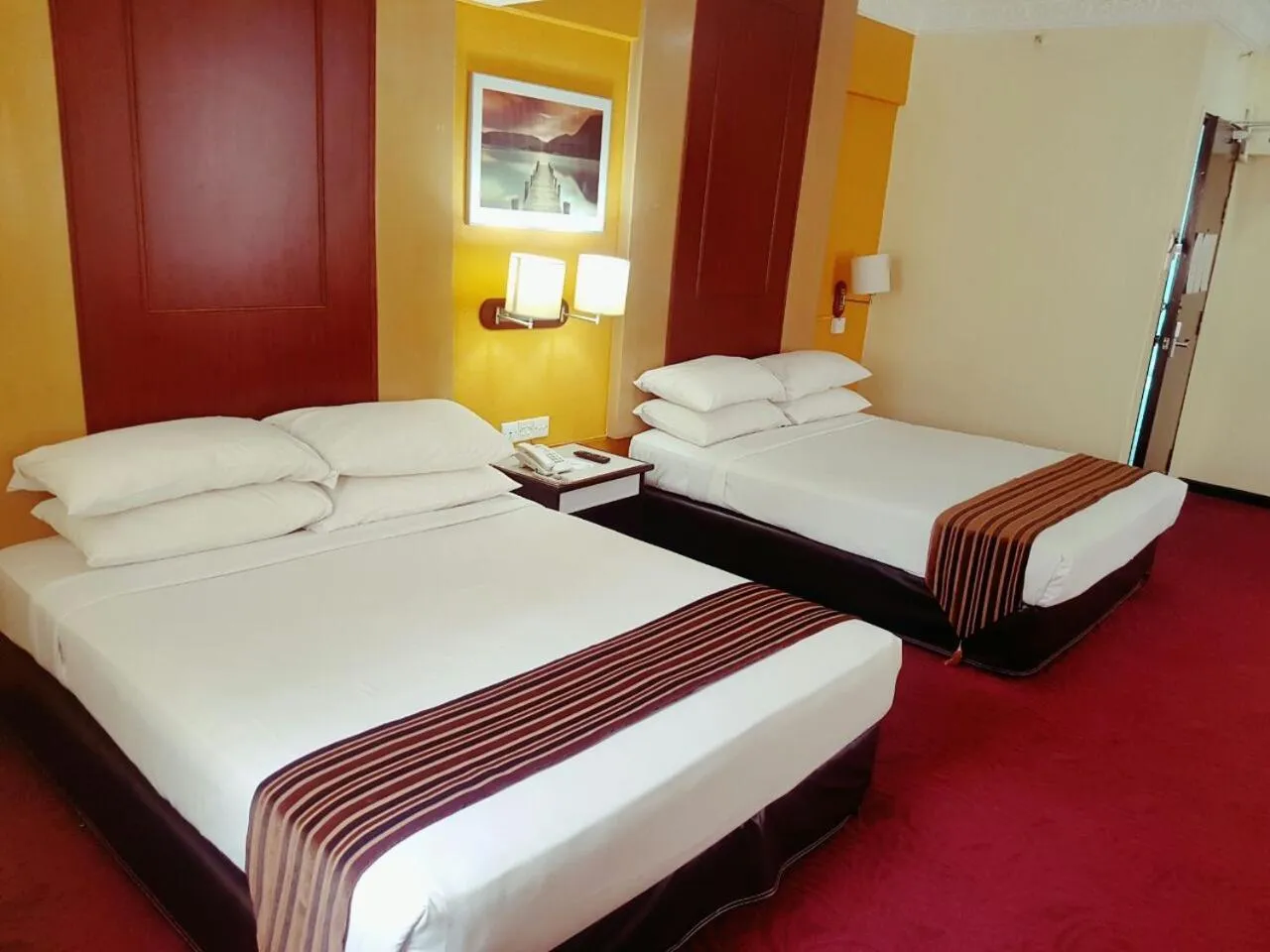 Bedroom, Bed in Palace Hotel