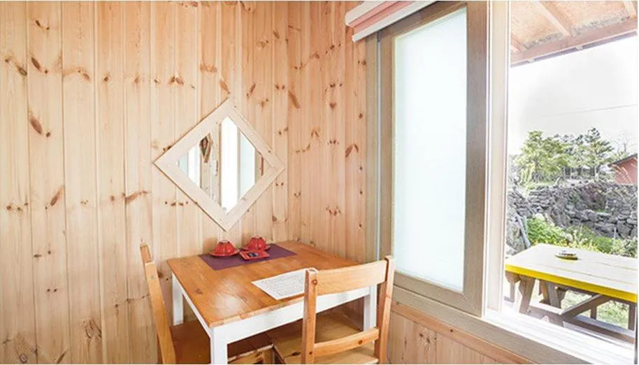 Gotjawal Geomunoreum Pension