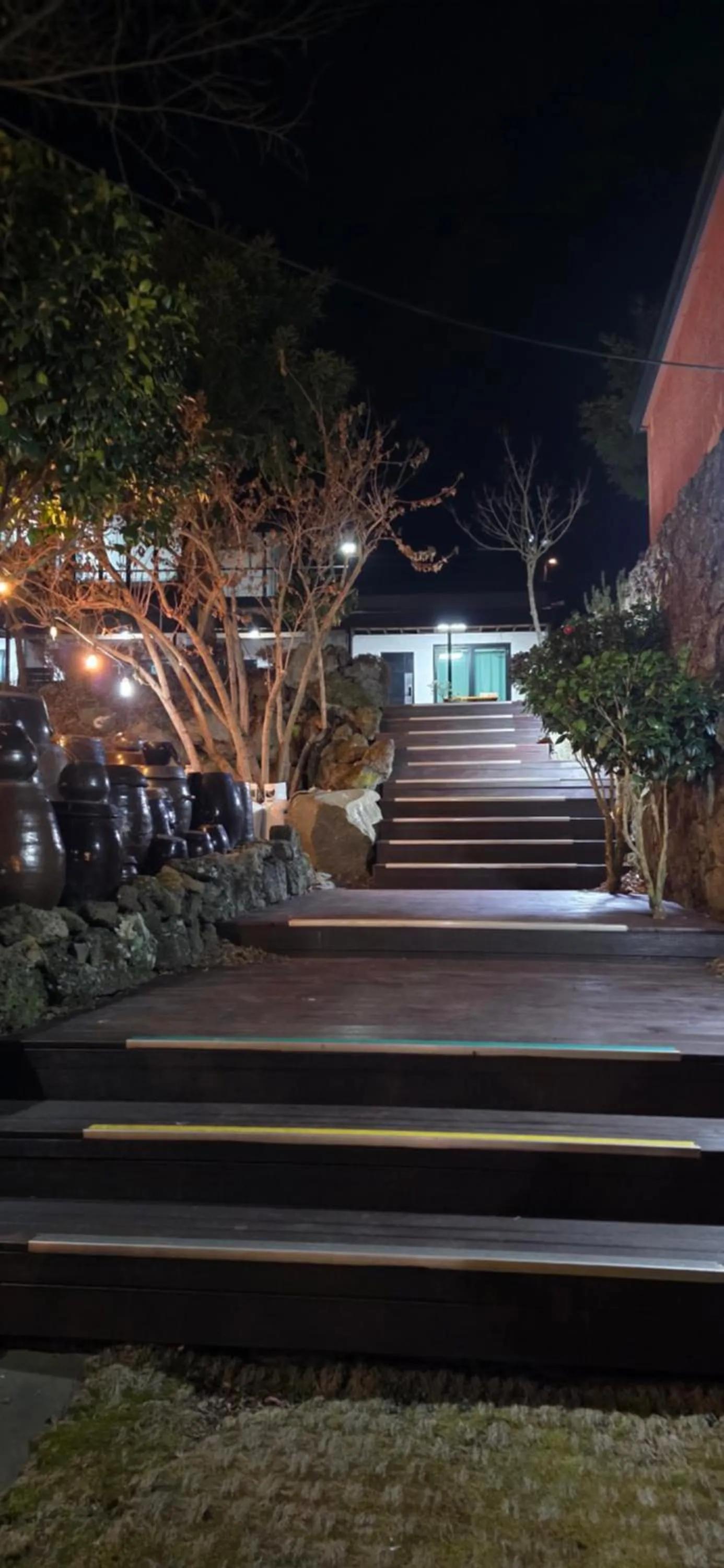 Gotjawal Geomunoreum Pension