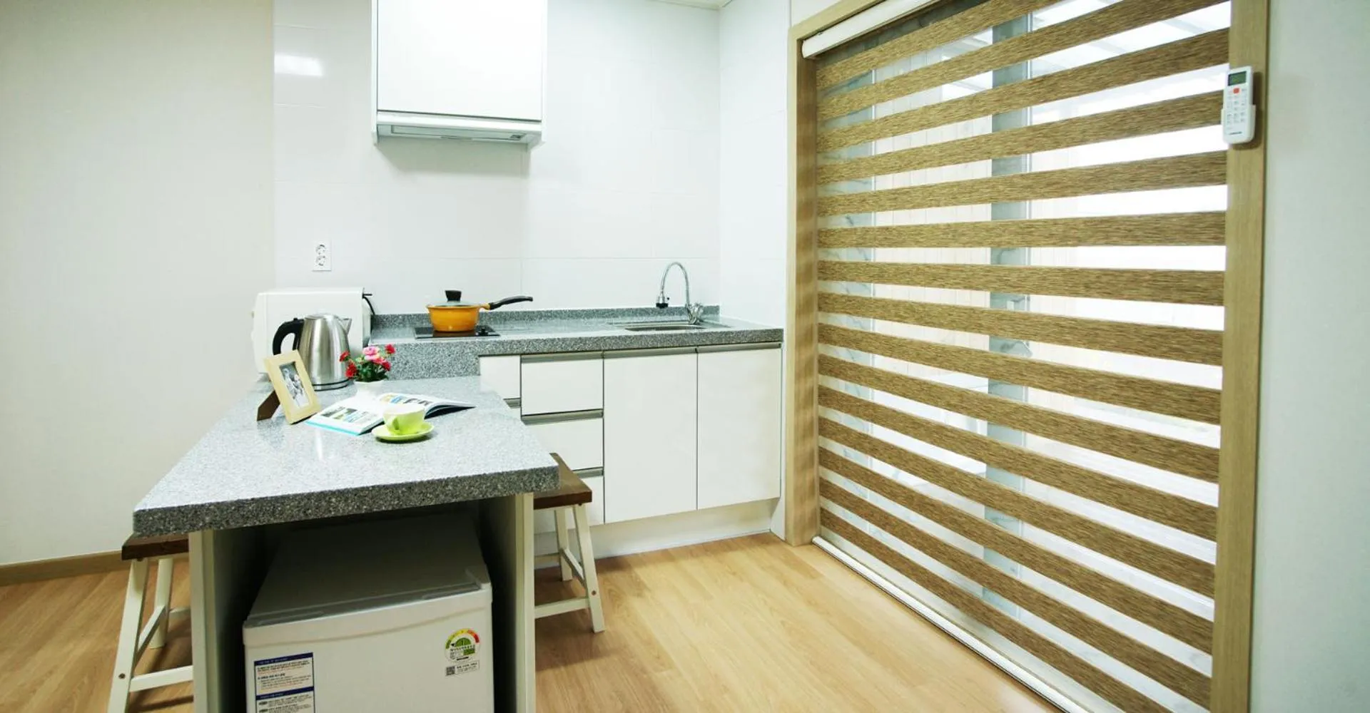 Gotjawal Geomunoreum Pension