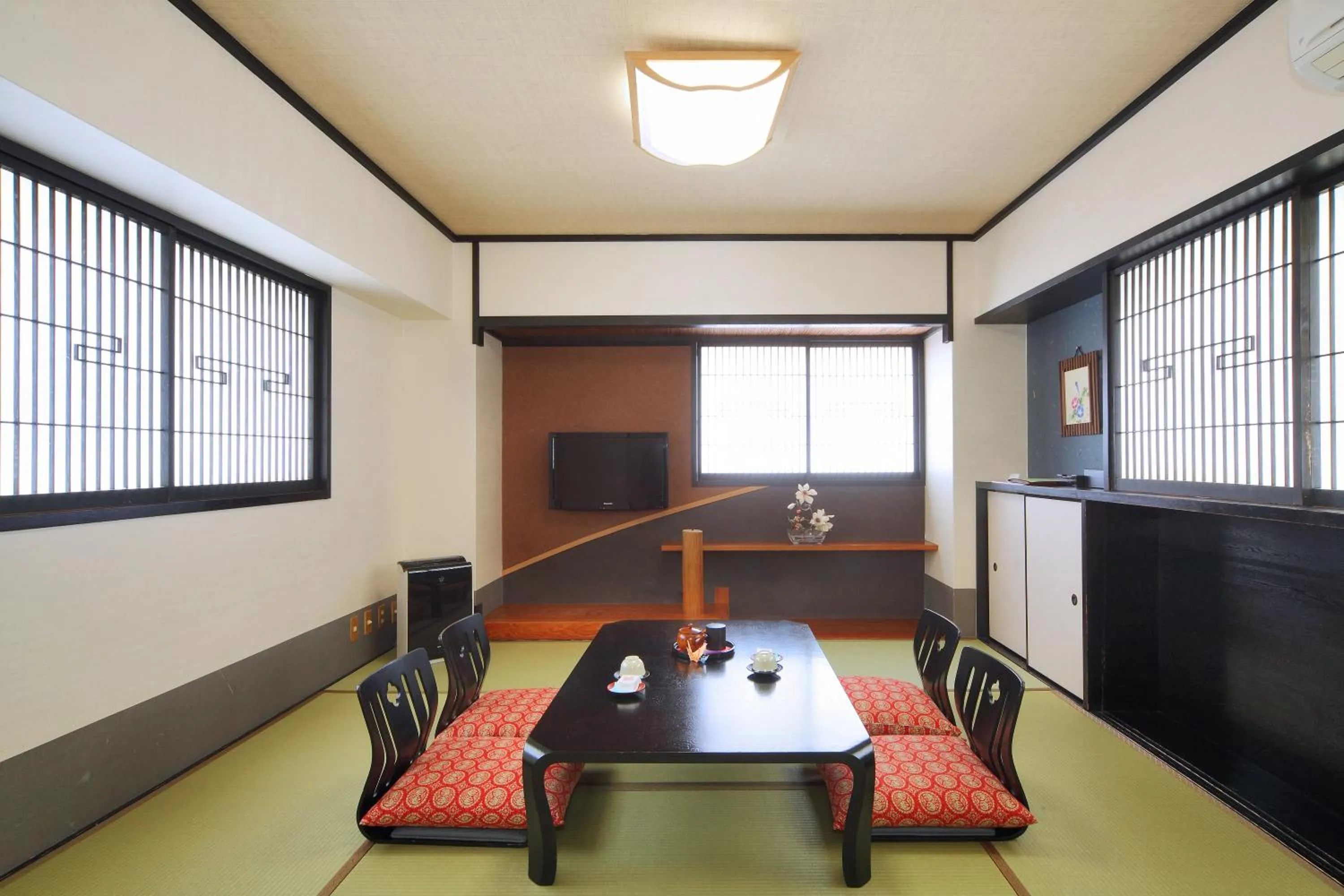 Dining area in Hotel Chatelet Inn Kyoto