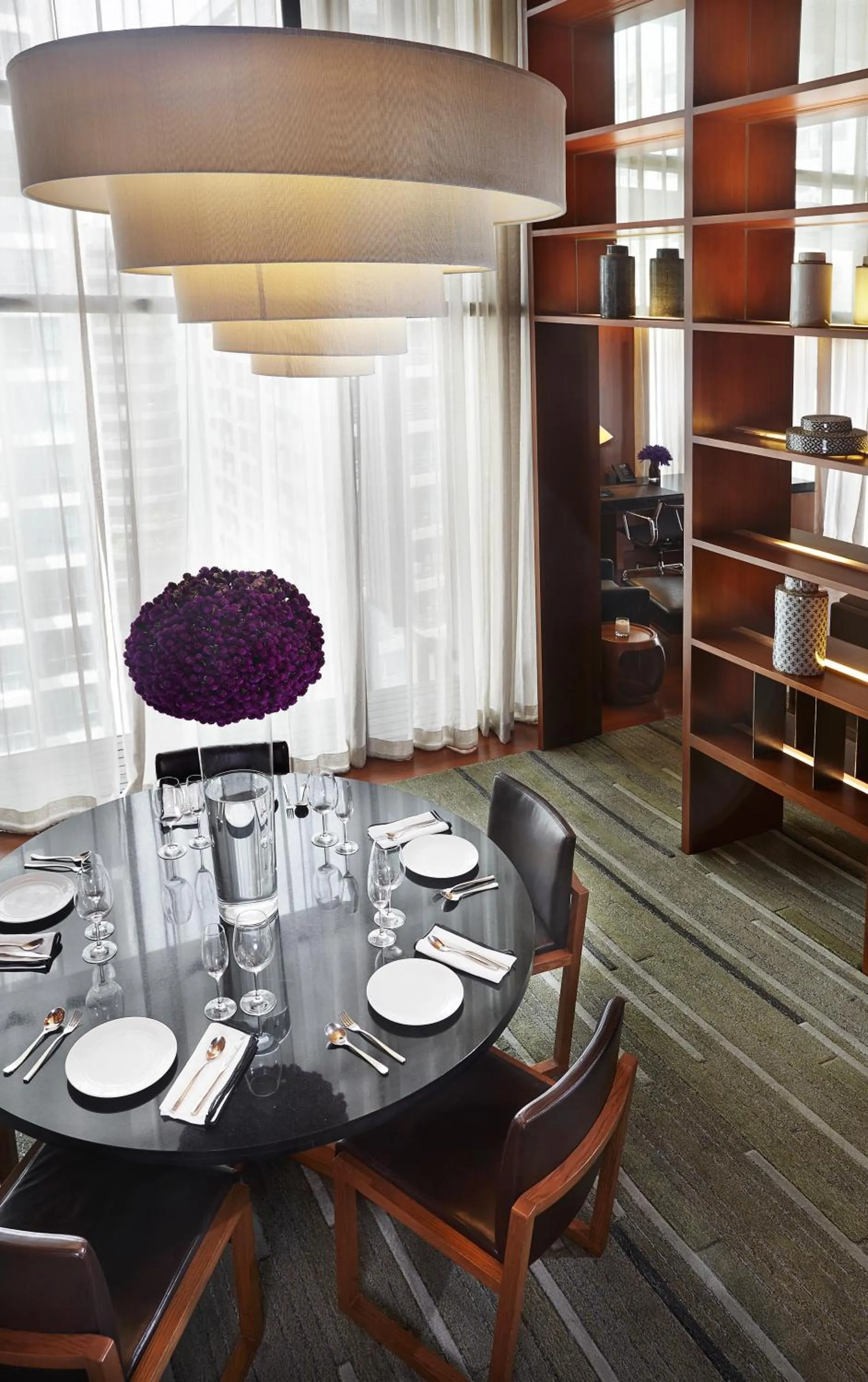 Dining area in Hansar Bangkok Hotel