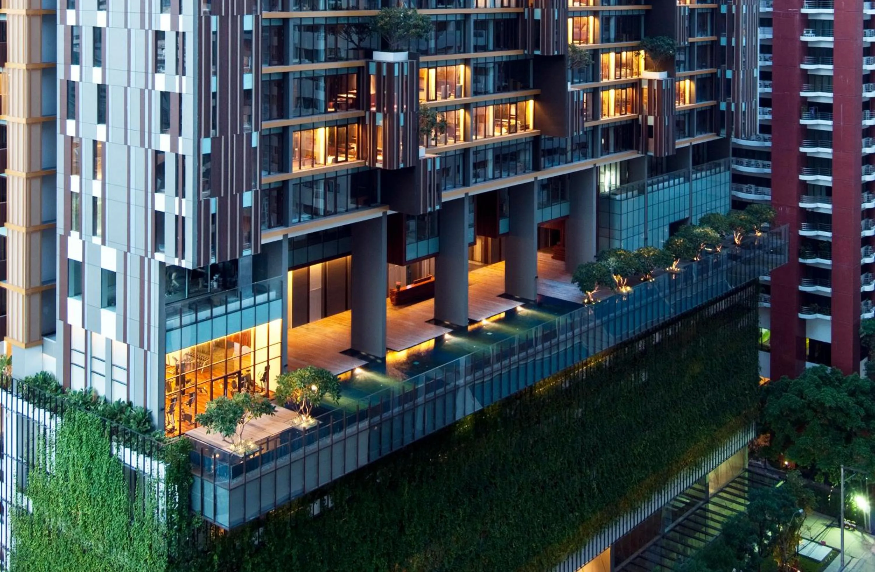 Facade/entrance in Hansar Bangkok Hotel