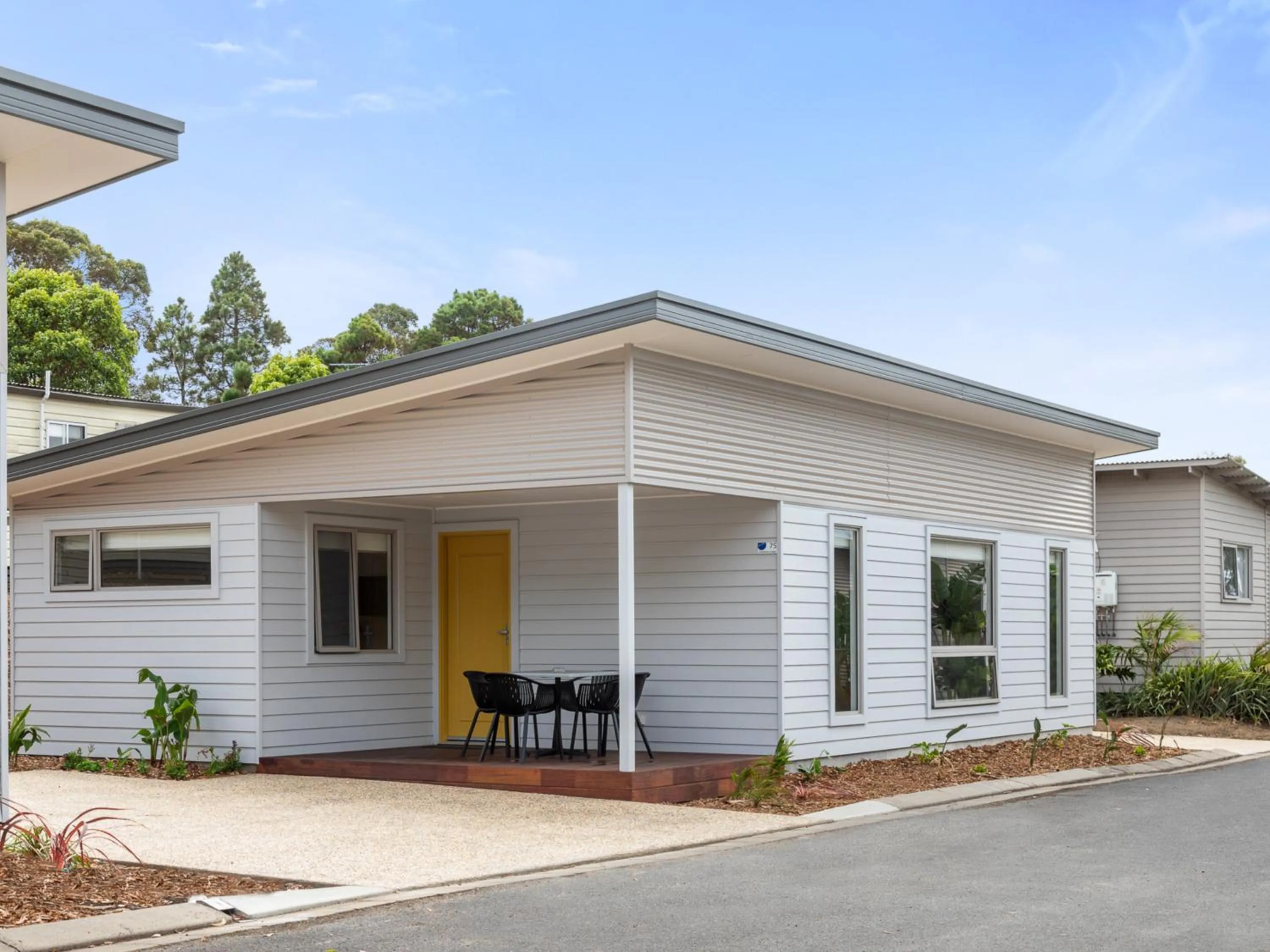Property building in Blue Lake Holiday Park