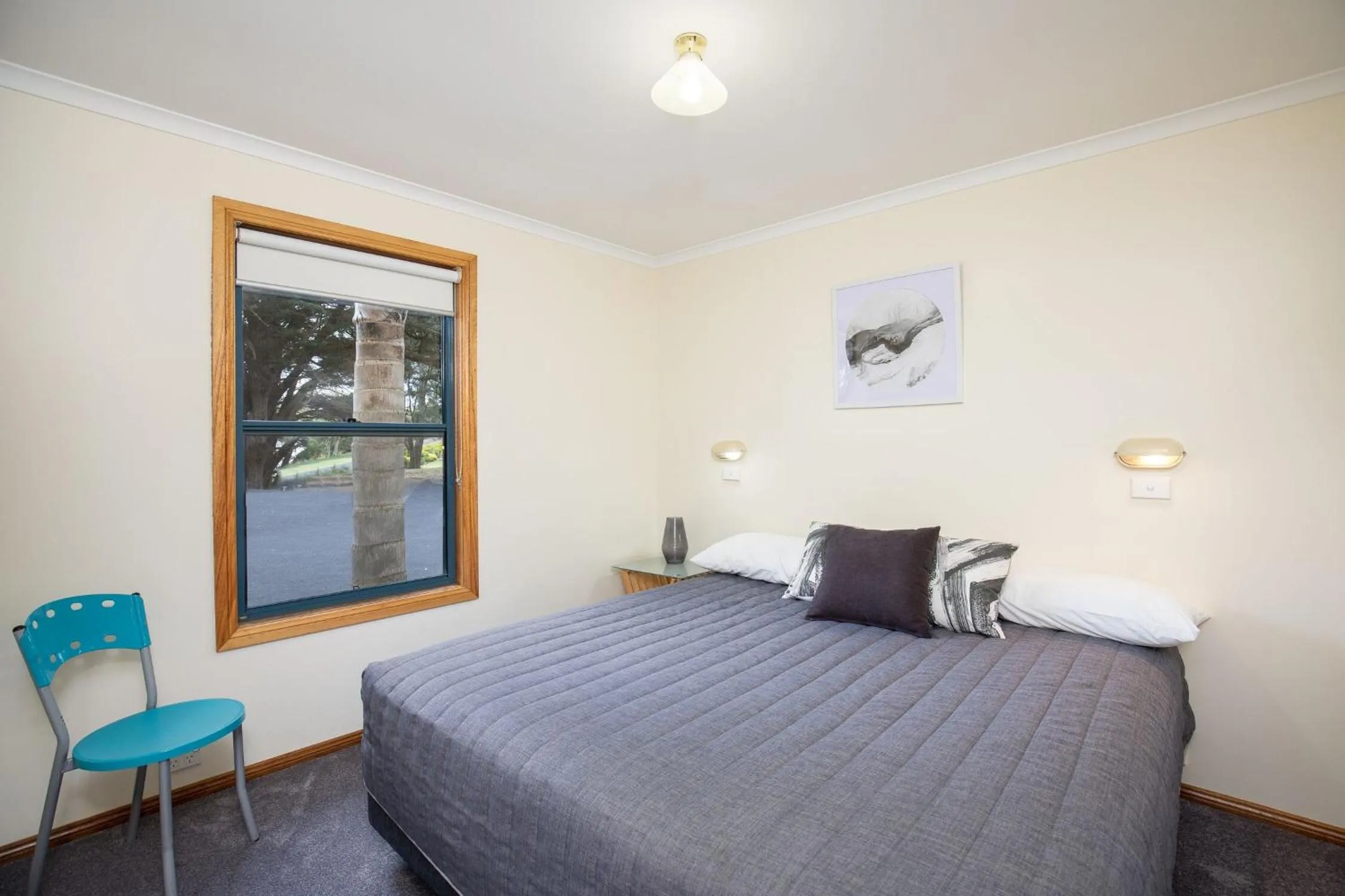 Bed in Blue Lake Holiday Park