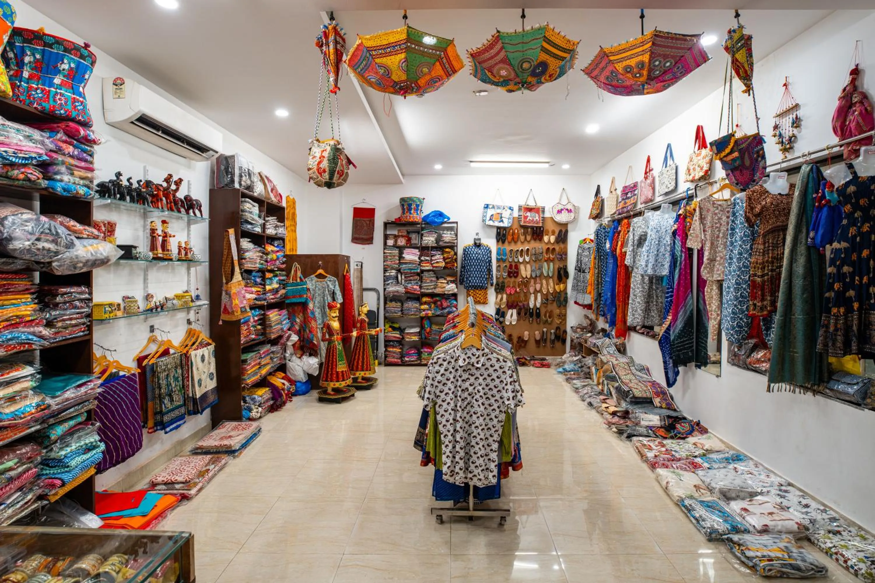 Shopping Area in Via Lakhela Resort & Spa