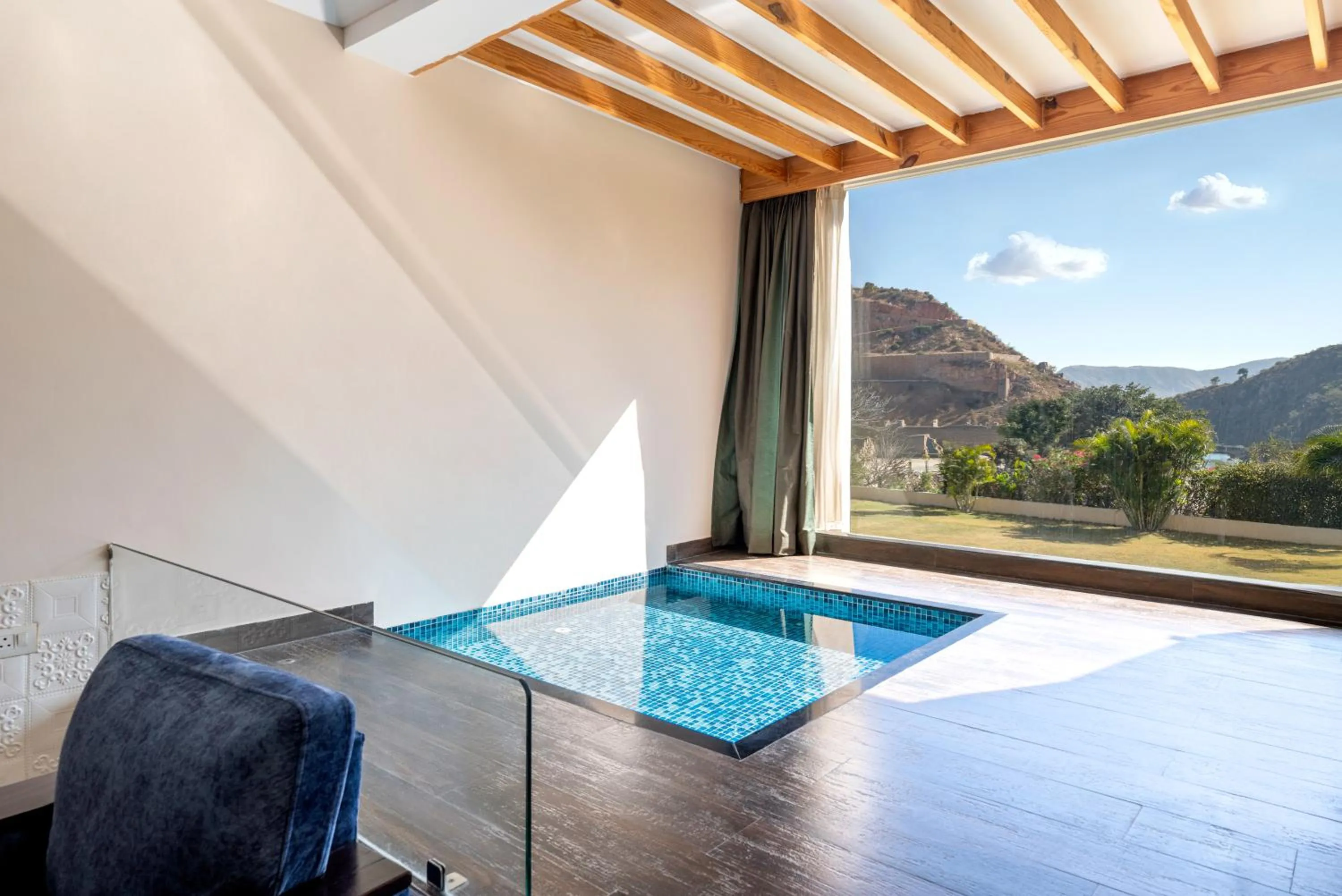 Swimming pool in Via Lakhela Resort & Spa