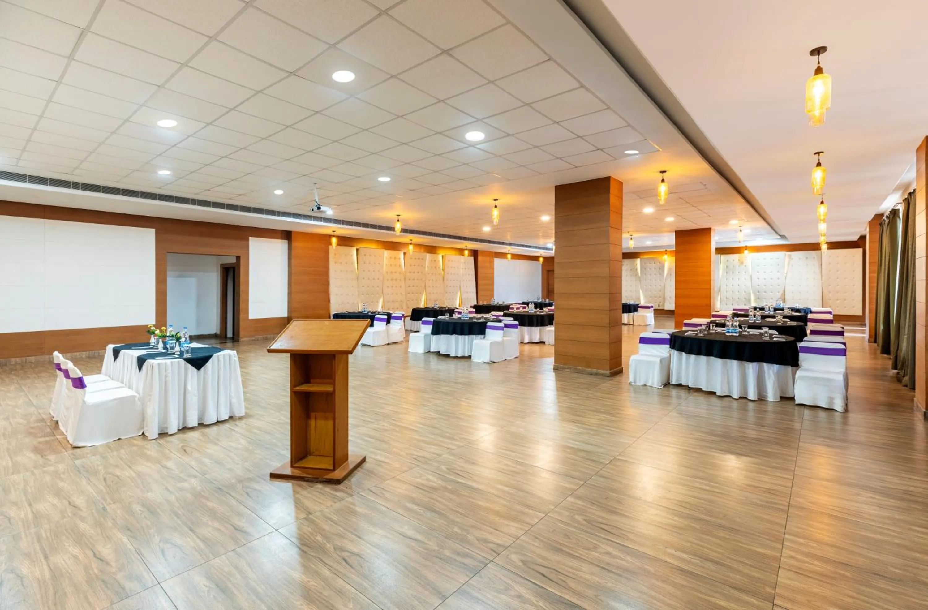 Banquet/Function facilities in Via Lakhela Resort & Spa