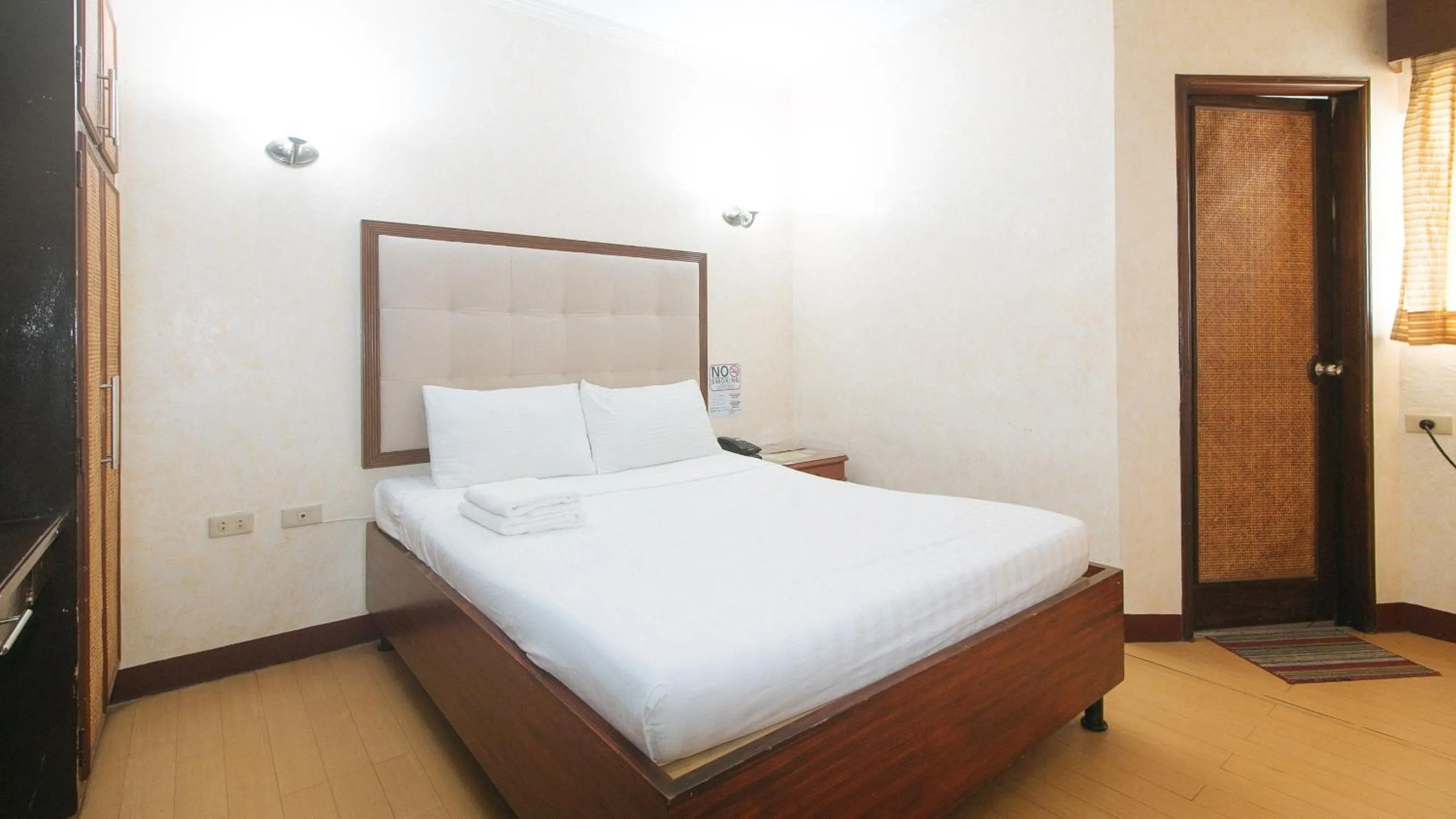 Bed in Bliss Hotel Dau