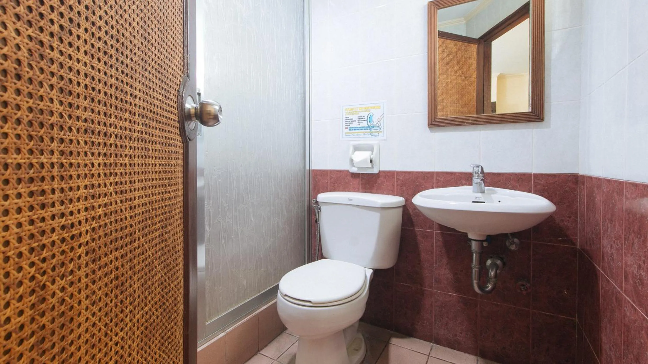 Shower in Bliss Hotel Dau