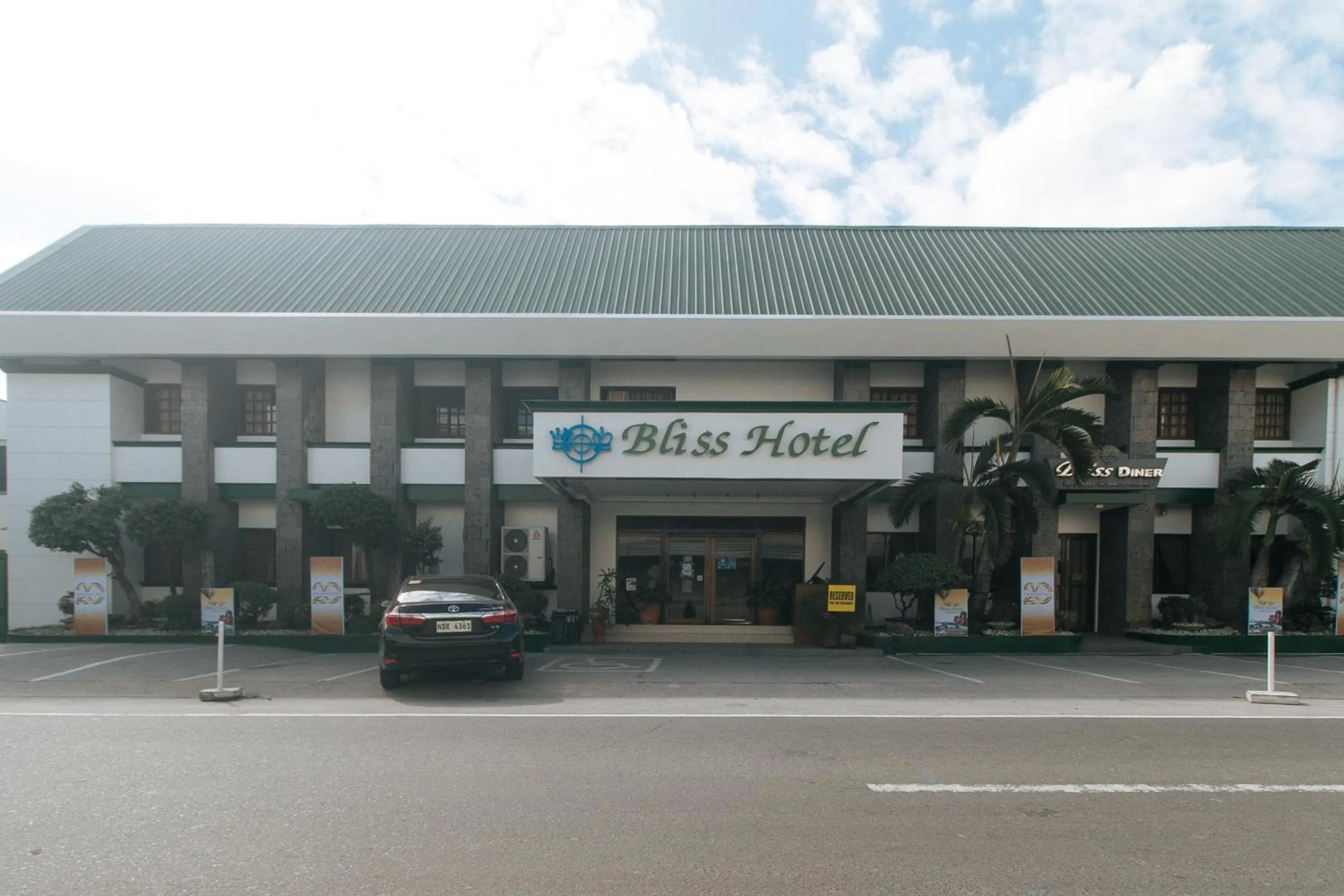 Day in Bliss Hotel Dau