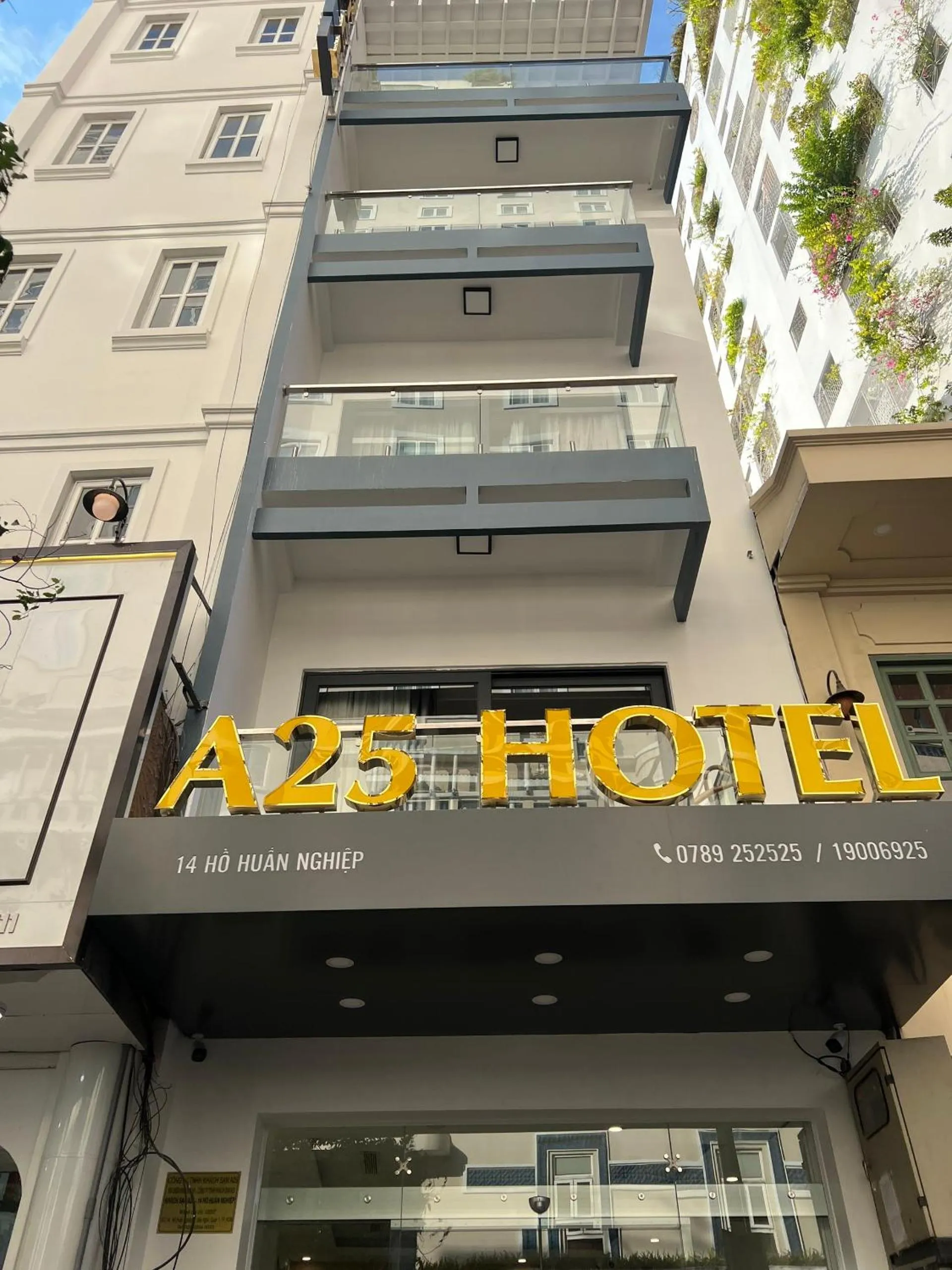 A25 Hotel - 14 Hồ Huấn Nghiệp