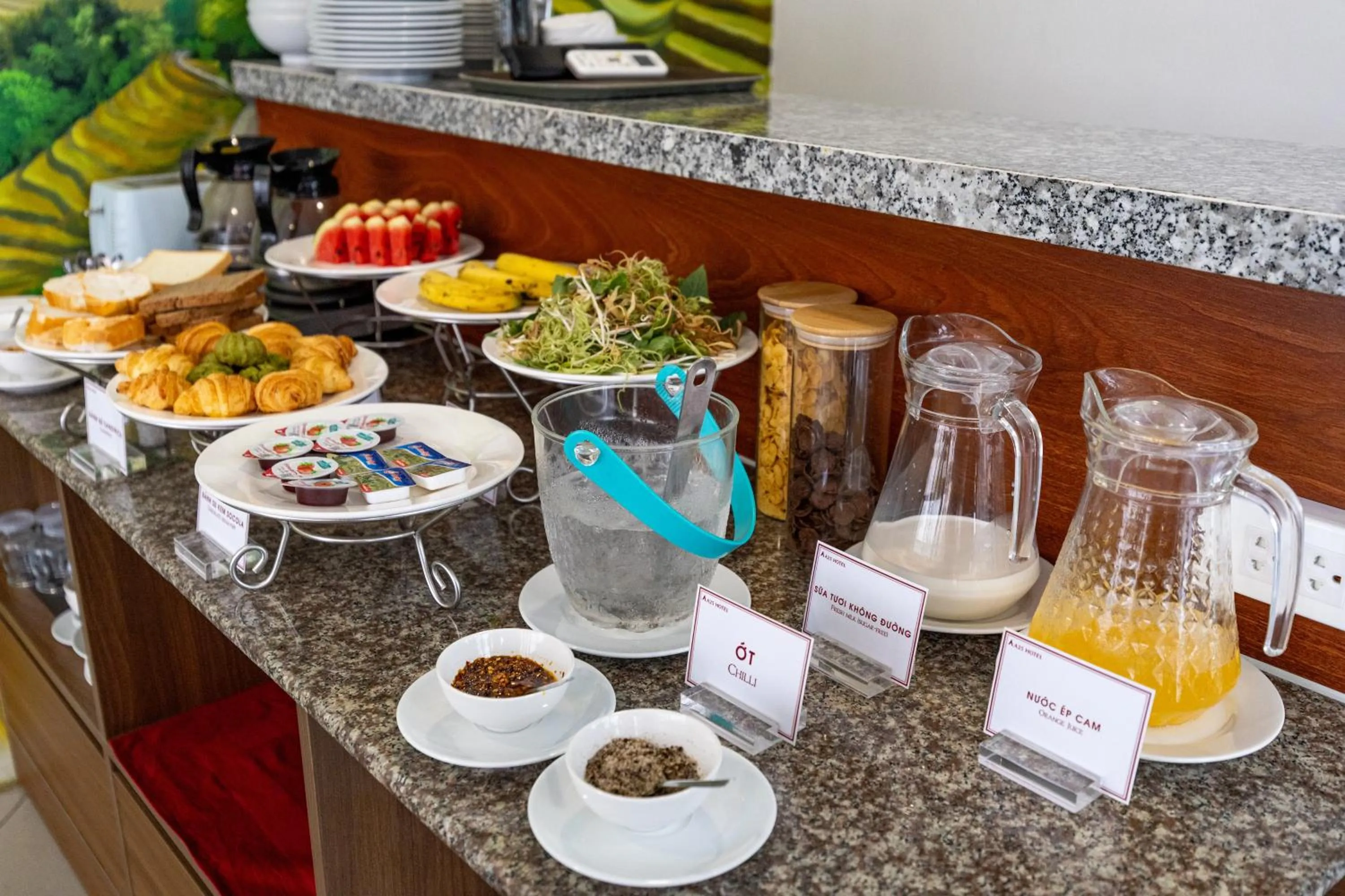 Restaurant/places to eat in A25 Hotel - 14 Hồ Huấn Nghiệp