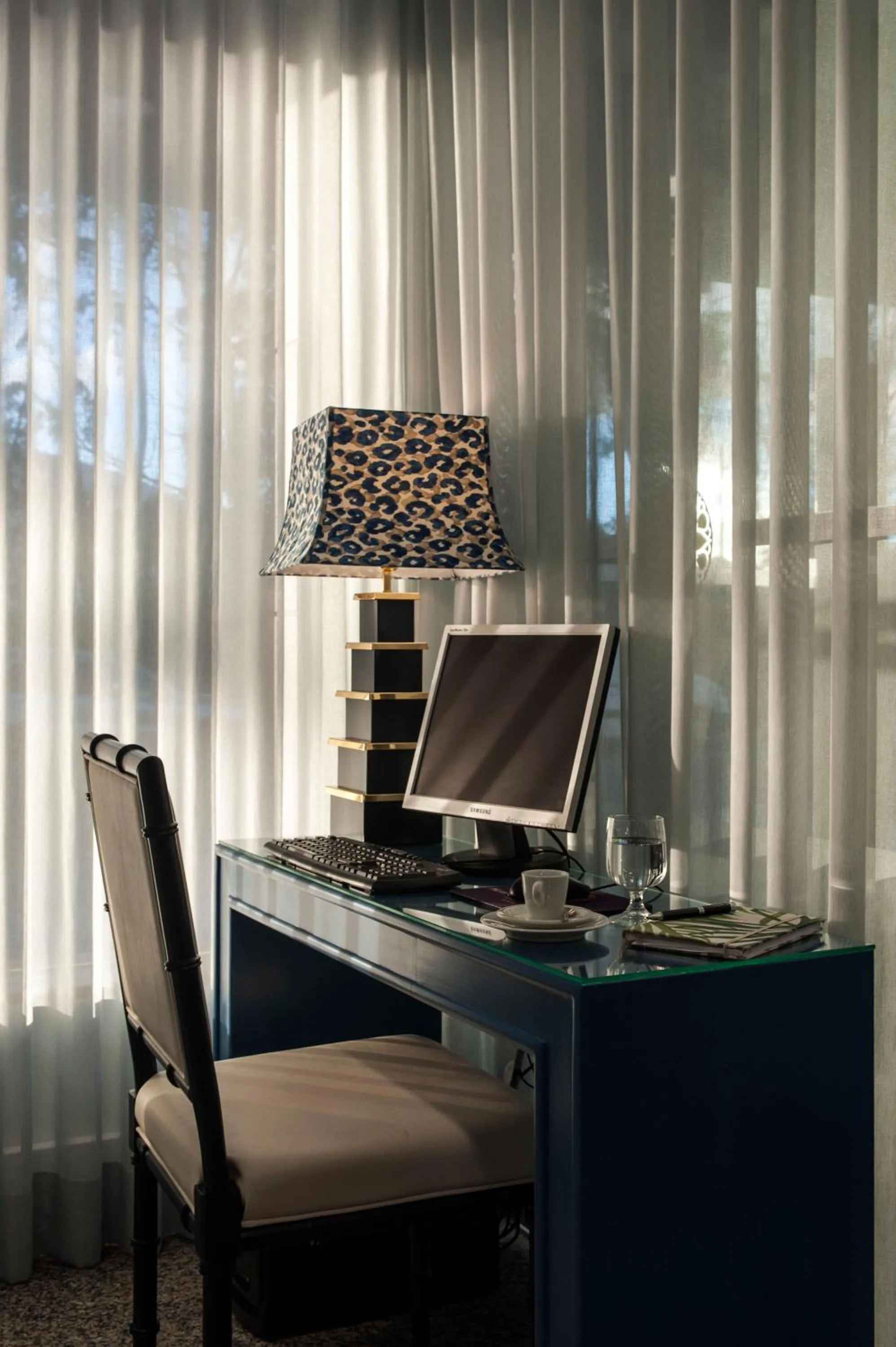 Communal lounge/ TV room in Coração de Fatima Boutique Hotel