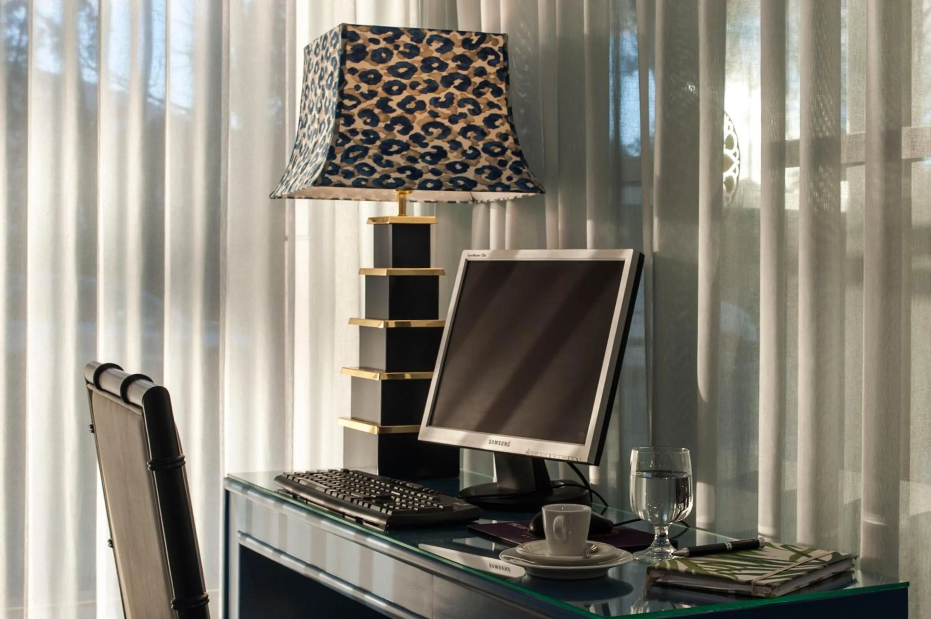 Communal lounge/ TV room in Coração de Fatima Boutique Hotel