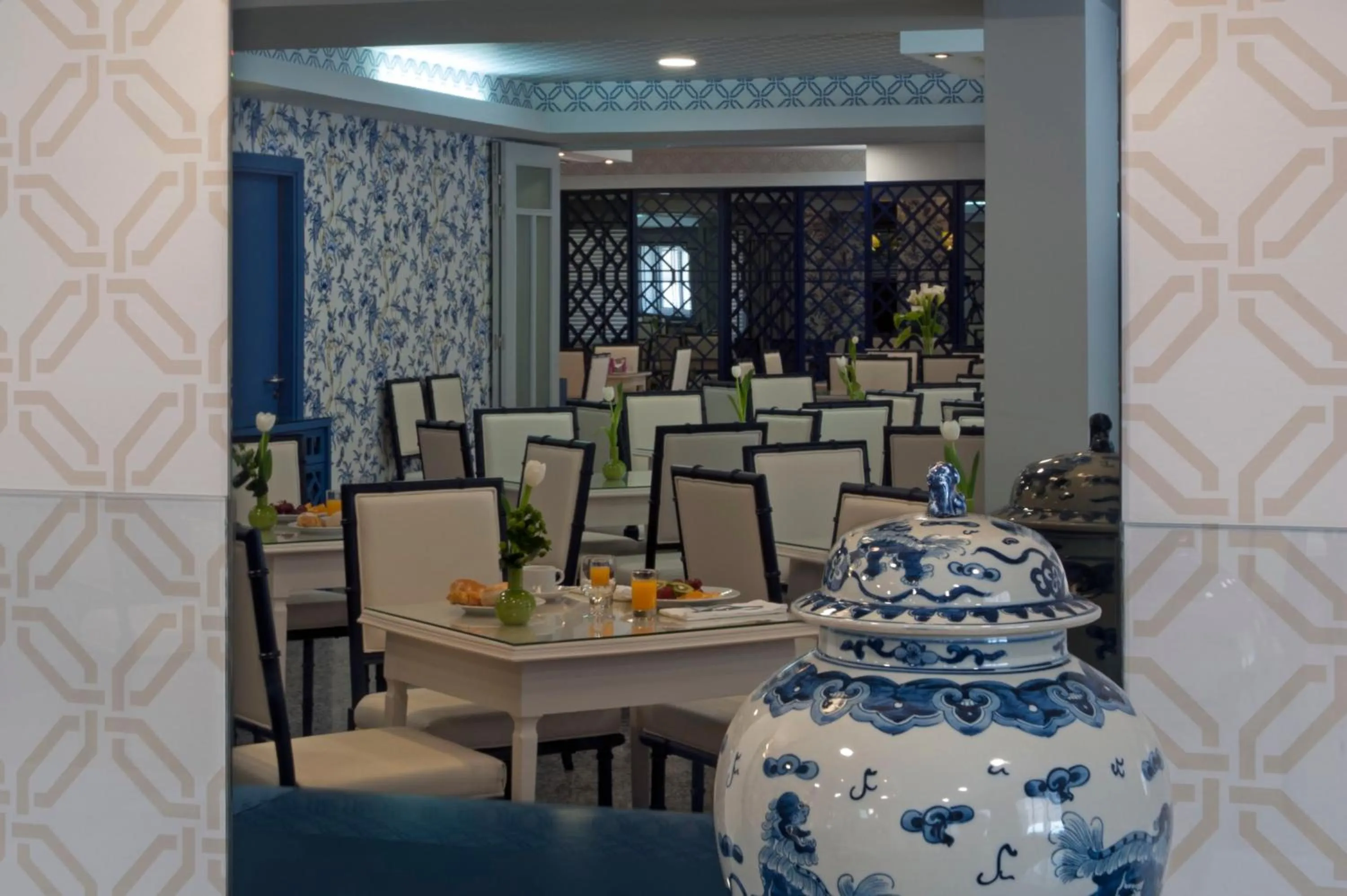 Restaurant/places to eat in Coração de Fatima Boutique Hotel