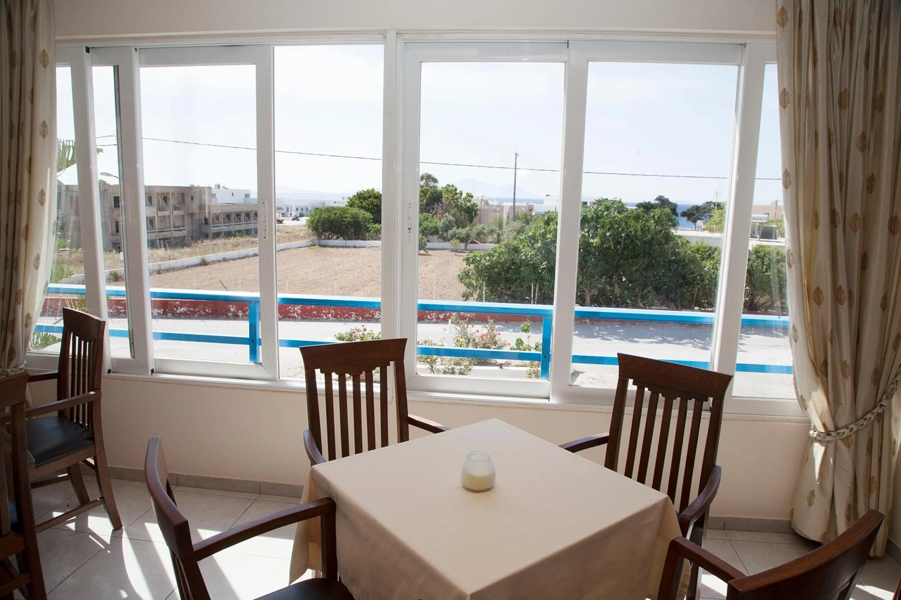 Lounge or bar in Hotel Athinoula