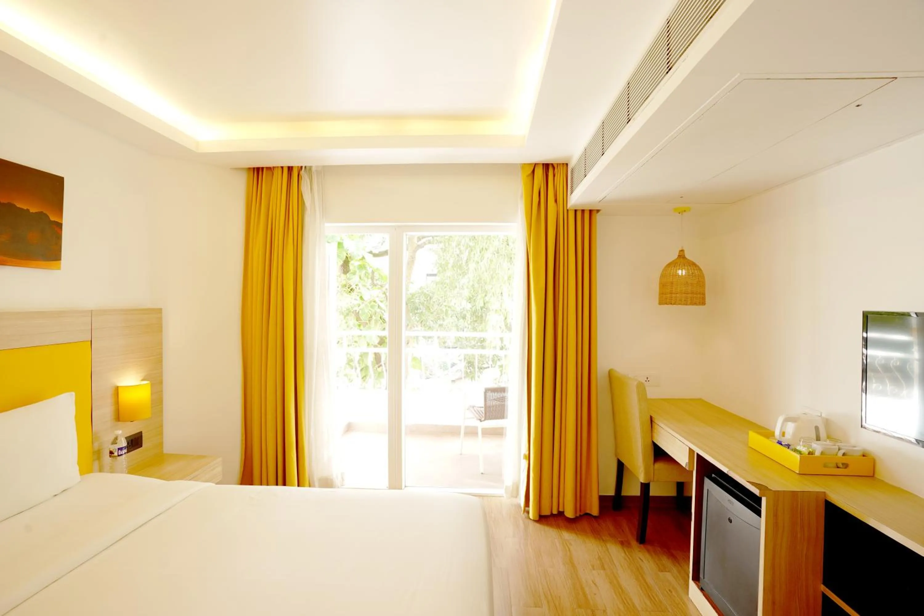 Bed in BloomSuites l Calangute