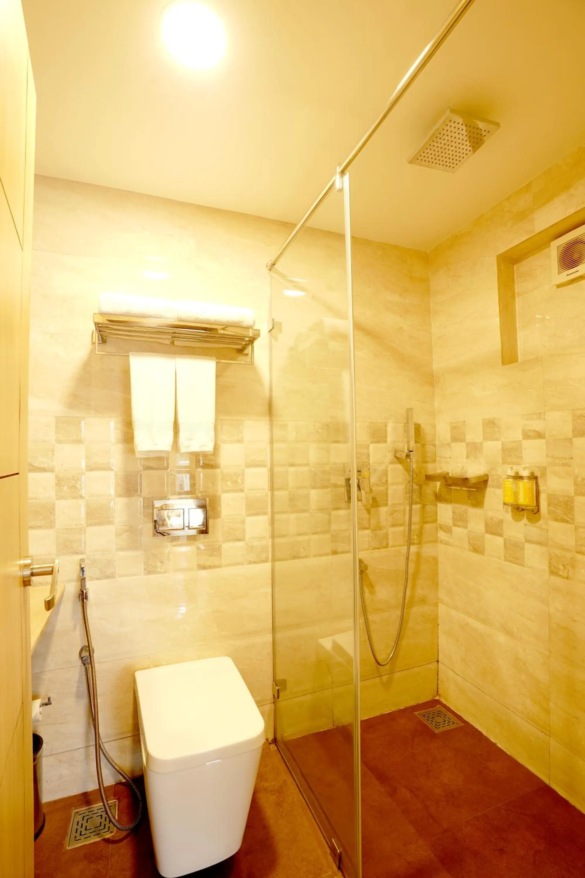 Bathroom in BloomSuites l Calangute