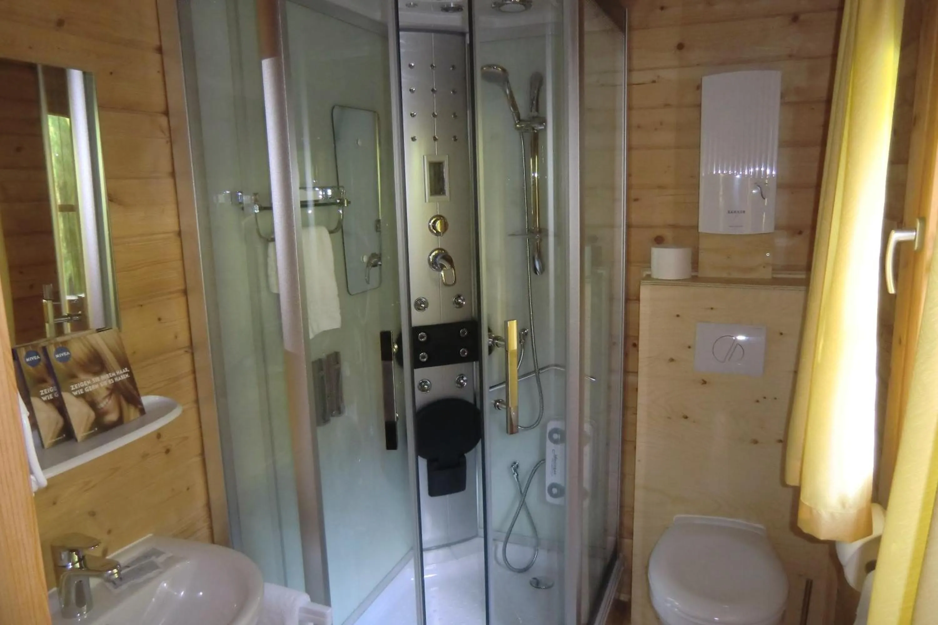 Shower in Landhotel Flöhatal