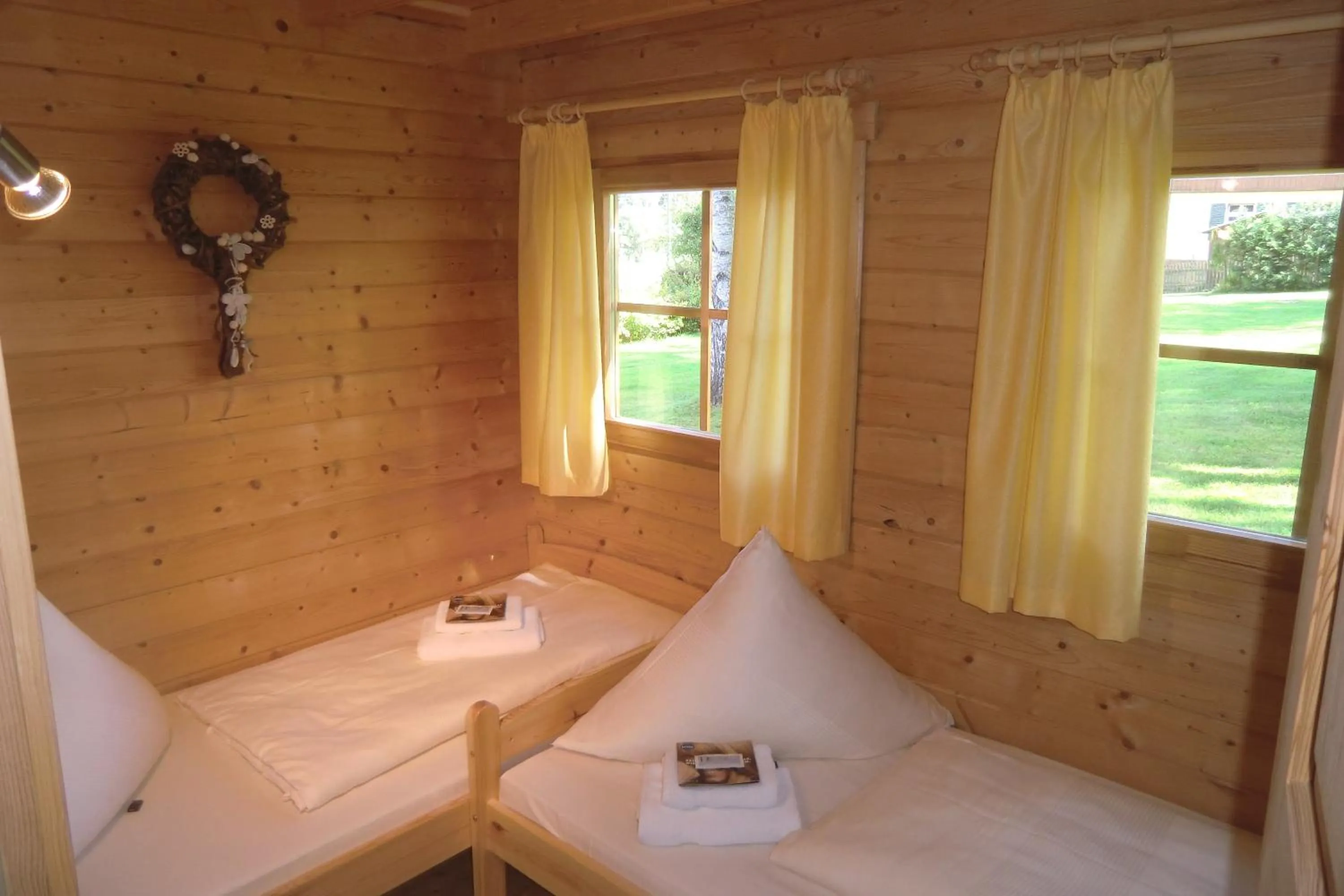 Bedroom, Bed in Landhotel Flöhatal