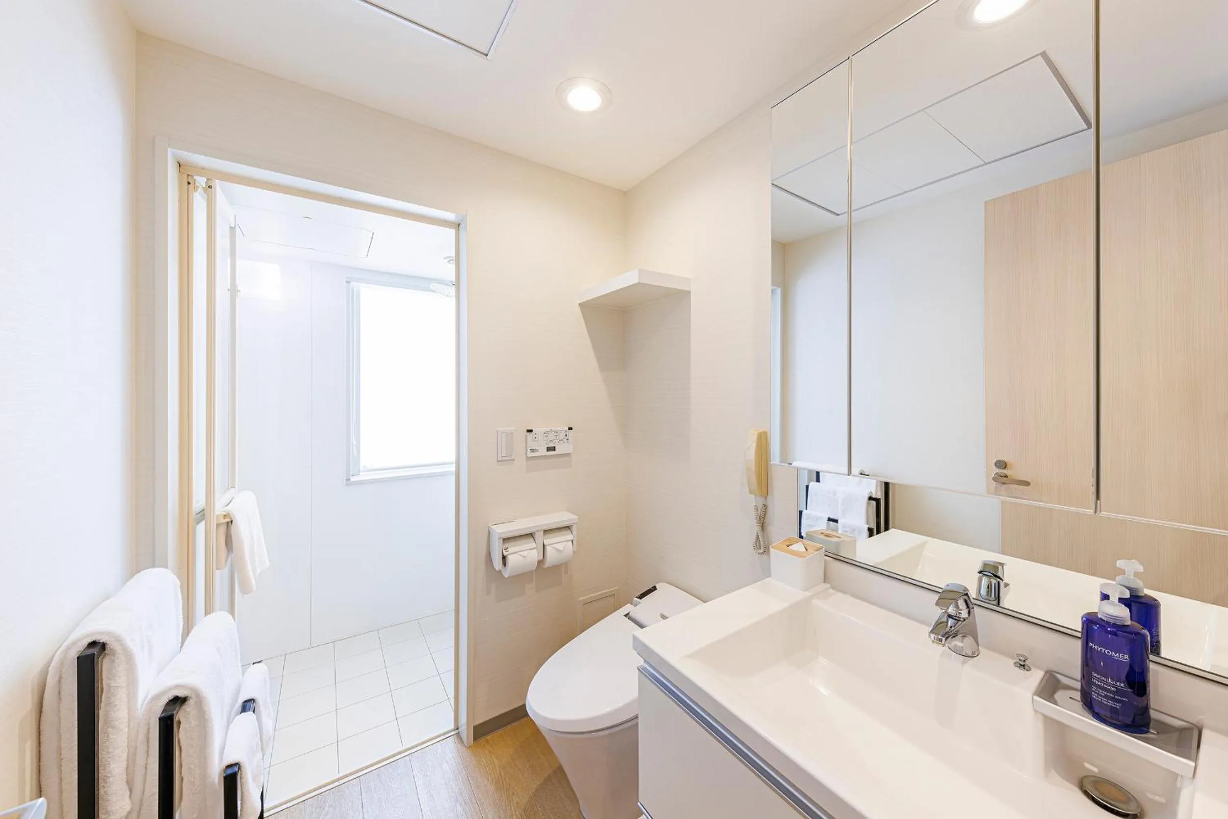 Toilet in Fraser Residence Nankai Osaka