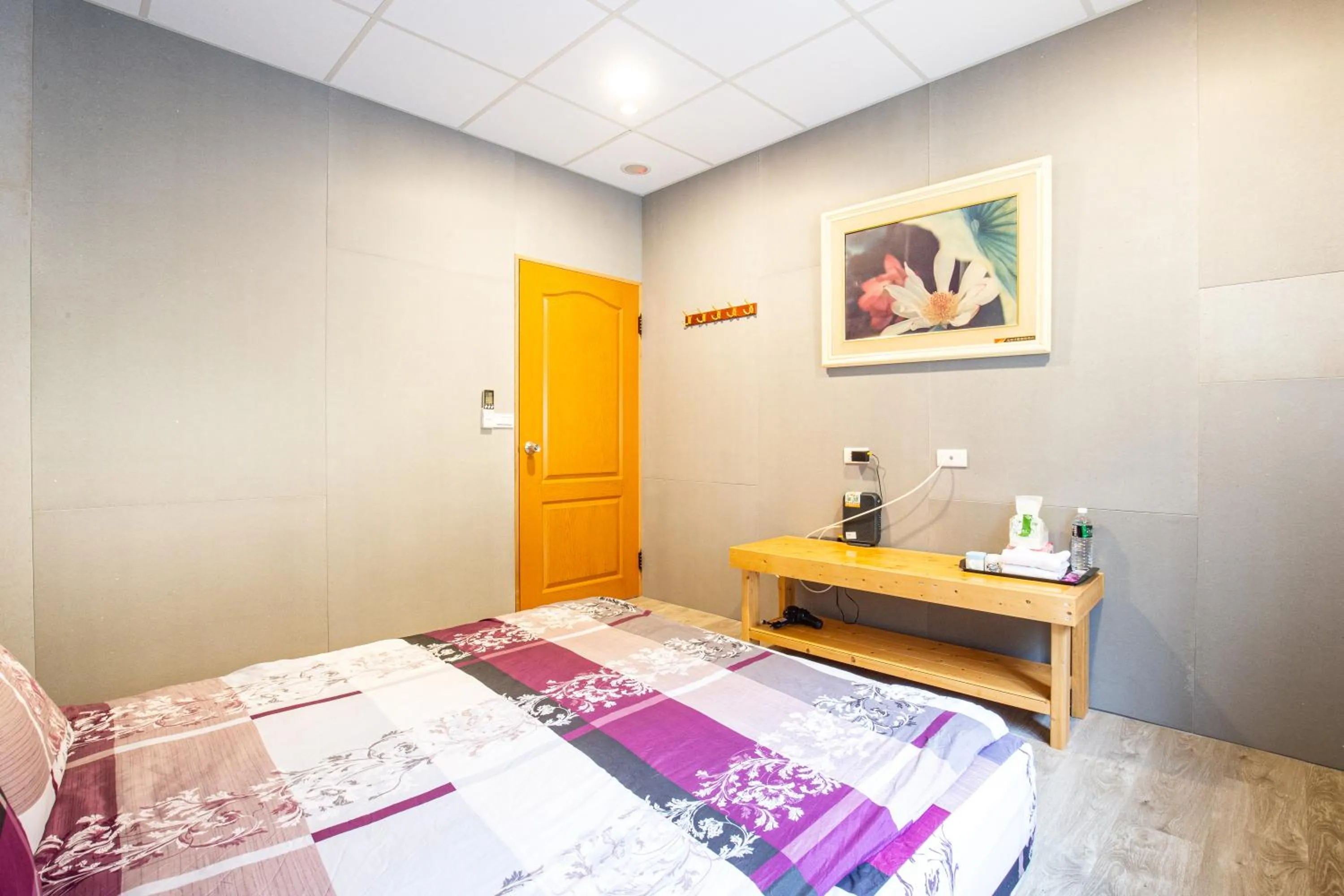 Double Room with Shared Bathroom in Song Hua Ju B&B