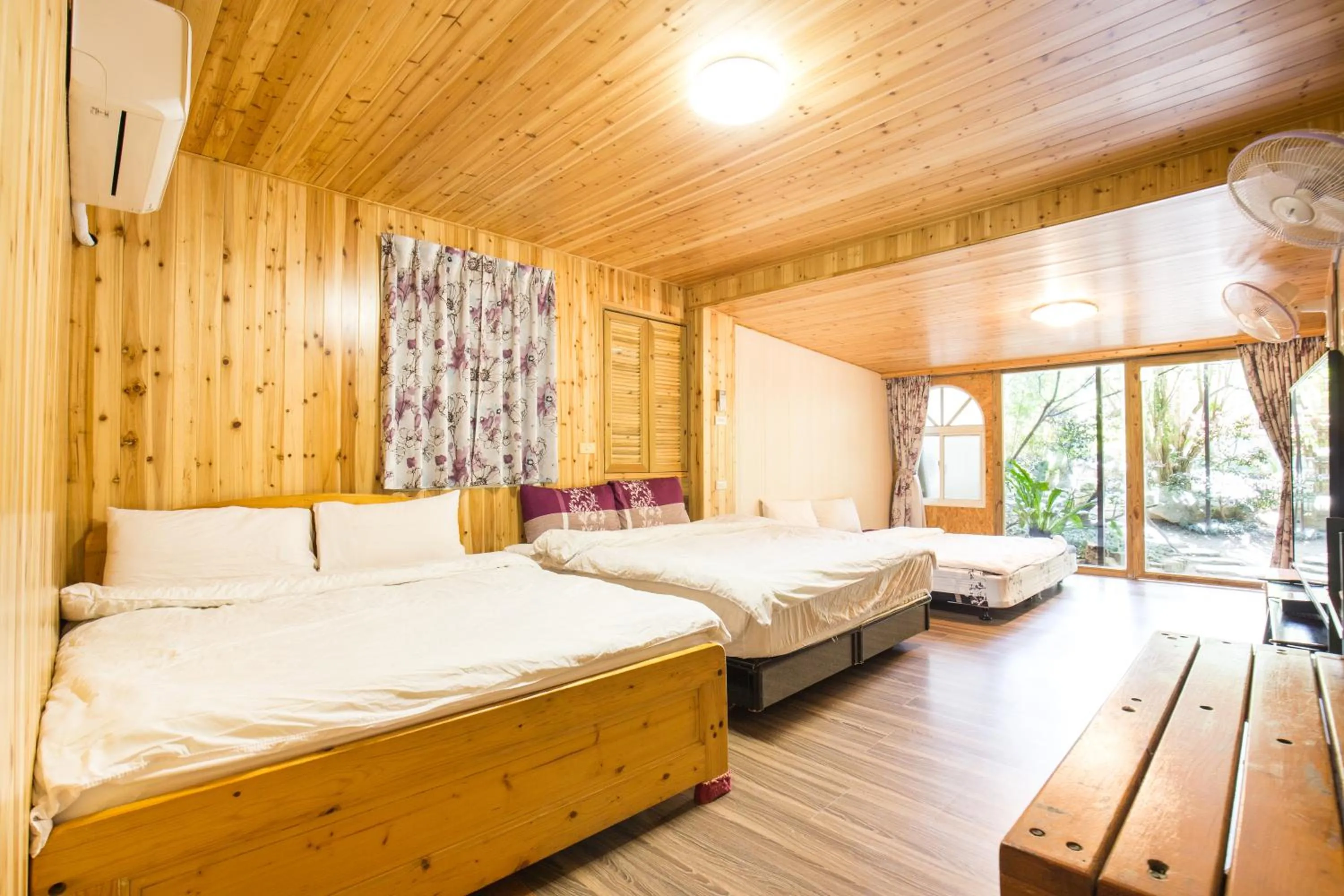Deluxe Suite-D3 in Song Hua Ju B&B