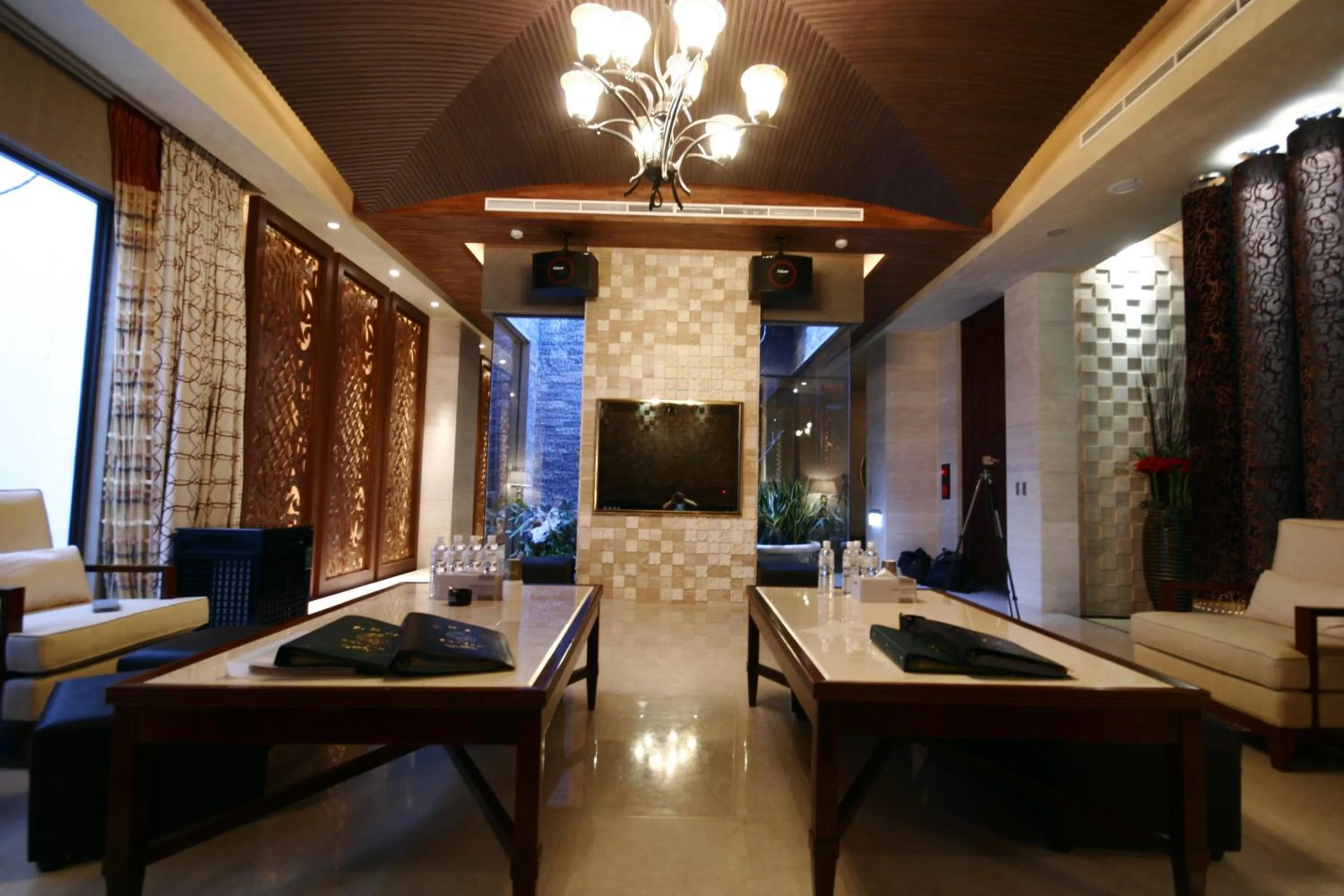 The Yorker Deluxe Motel