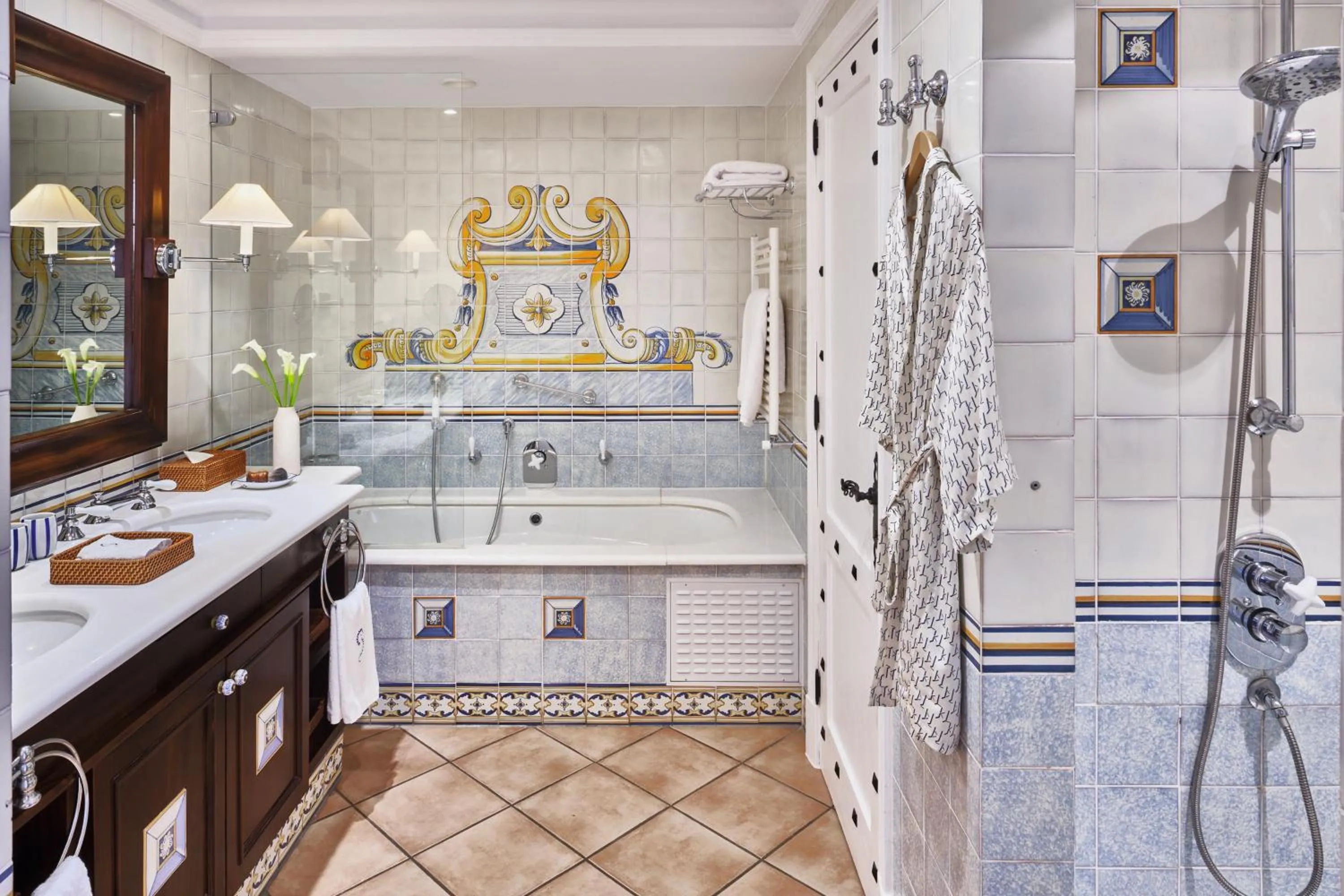 Bathroom in Seaside Grand Hotel Residencia - Gran Lujo