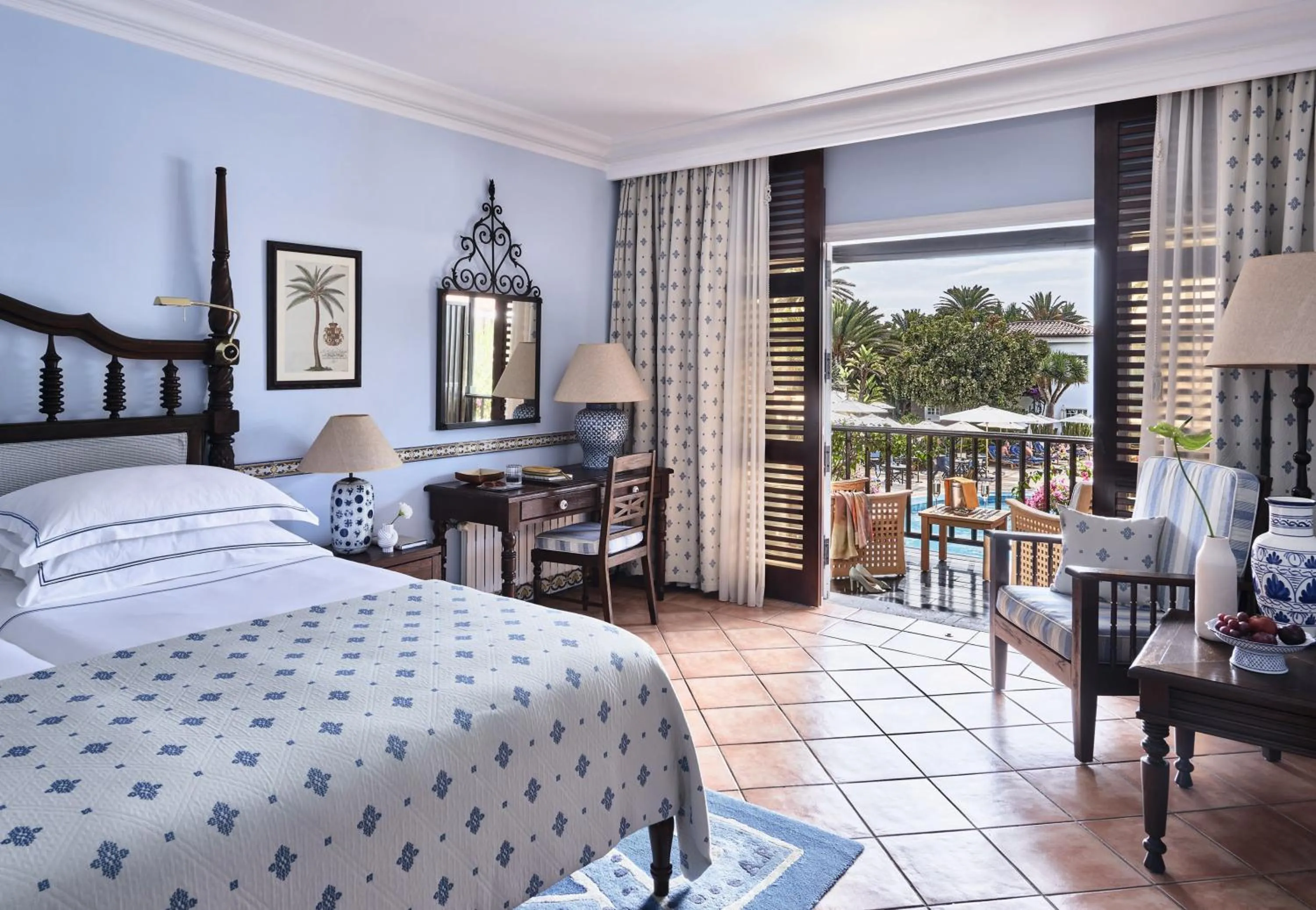 View (from property/room), Bed in Seaside Grand Hotel Residencia - Gran Lujo