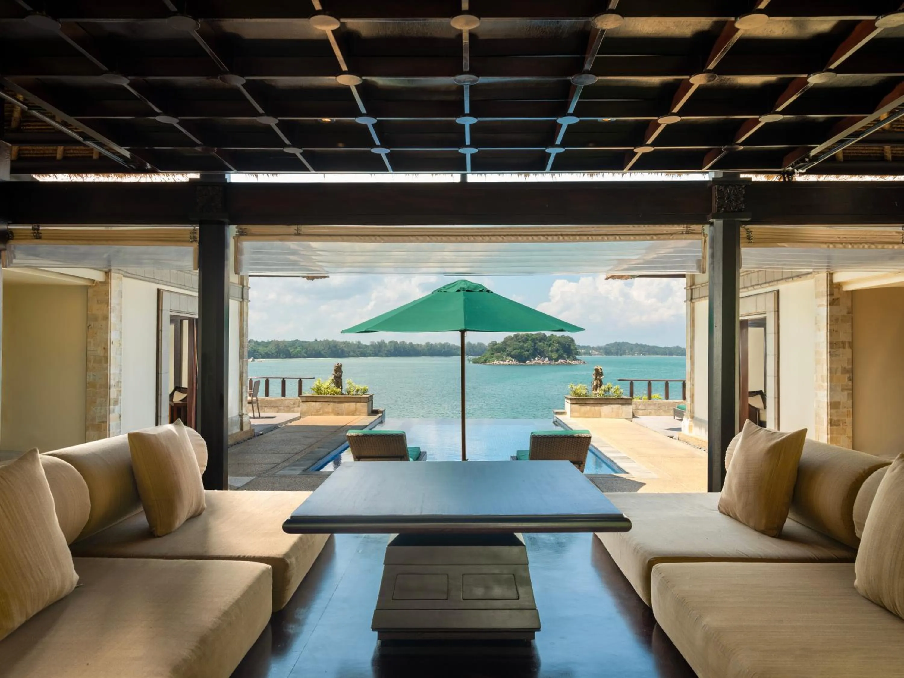 Swimming pool in Banyan Tree Bintan