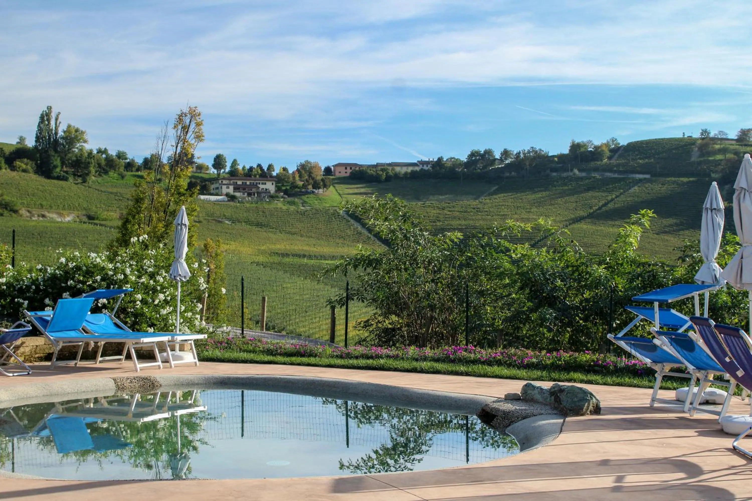 Pool view in Ca Dei Currà