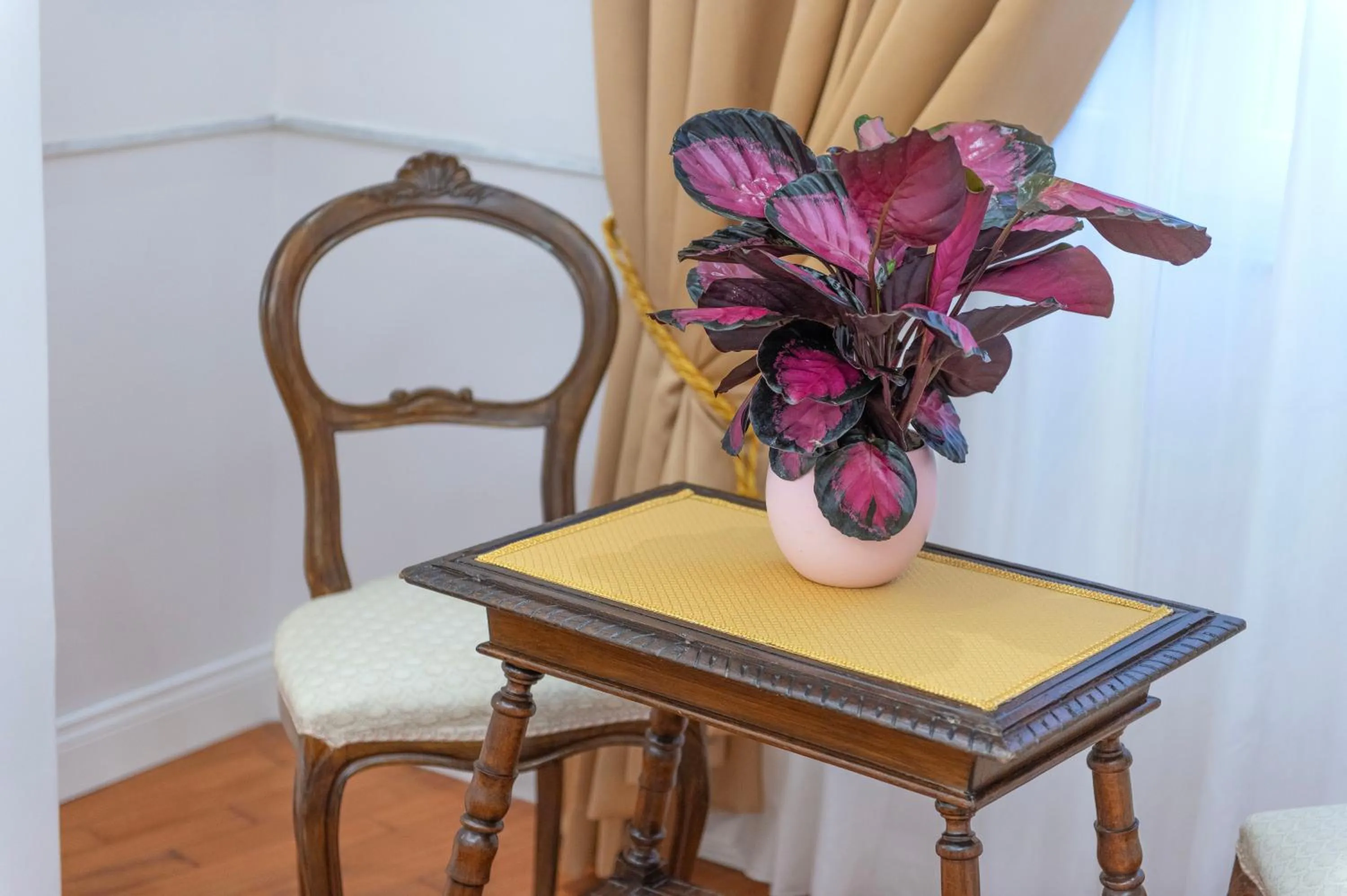 furniture in Residenza Borbonica