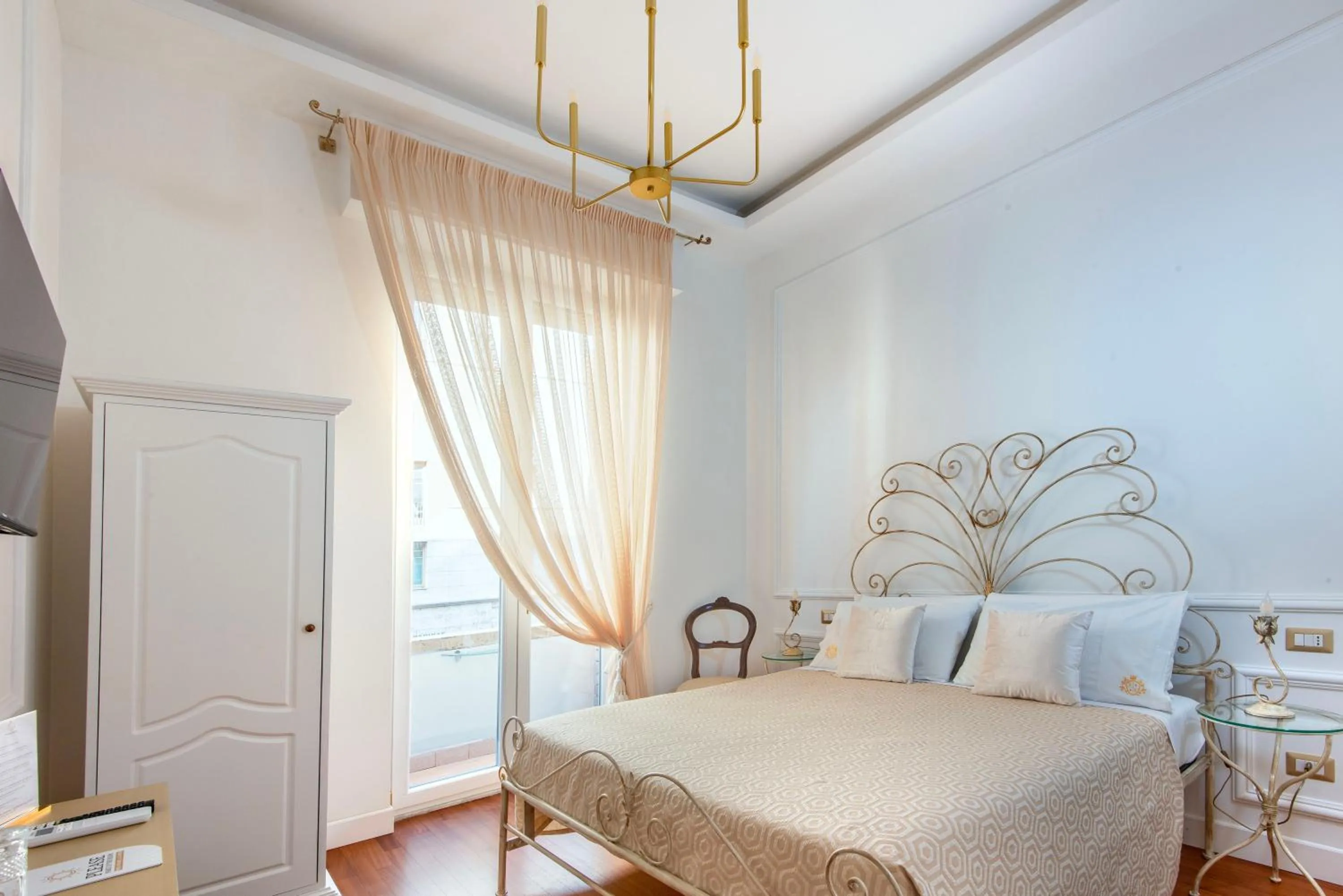 Balcony/Terrace, Bed in Residenza Borbonica