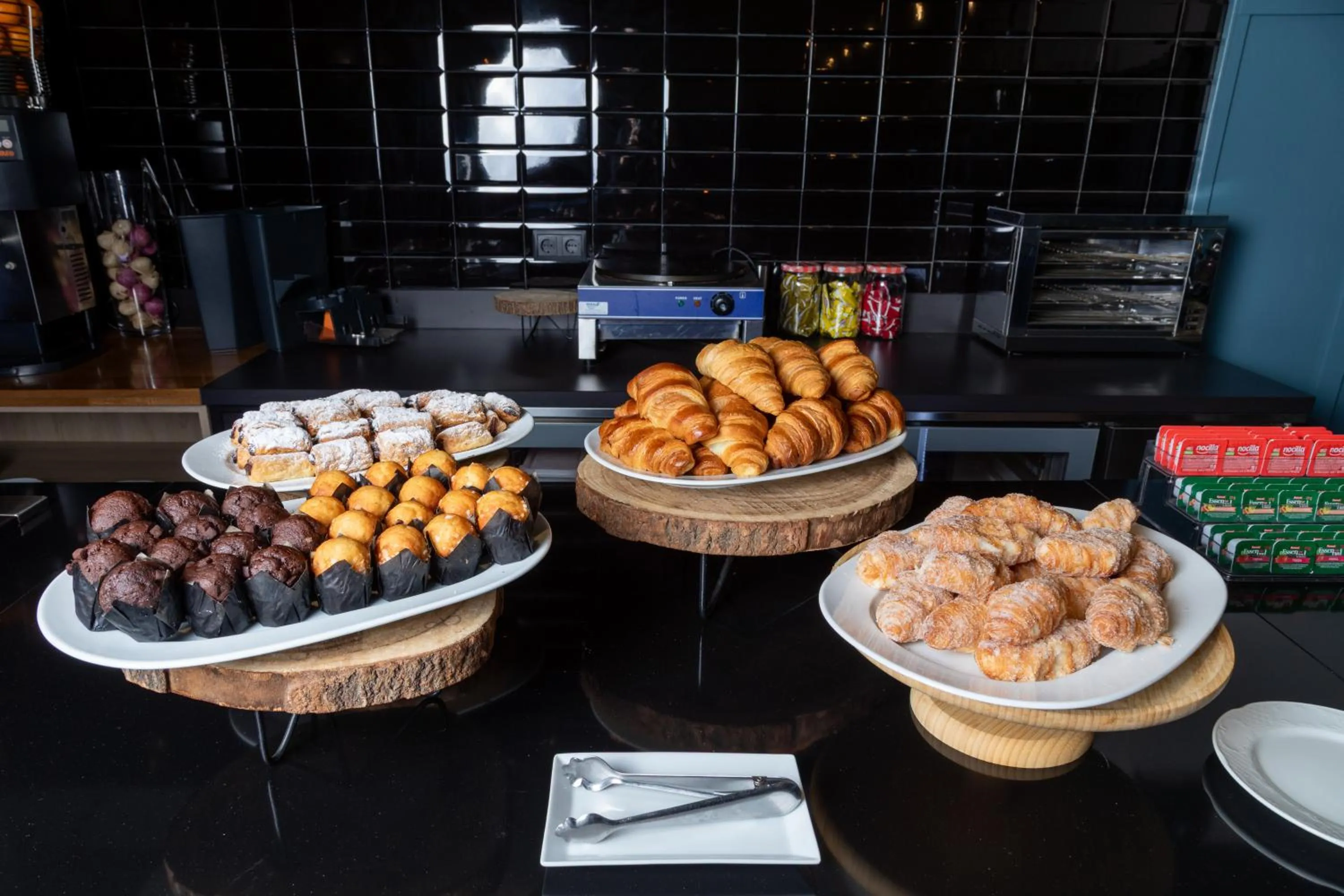 Breakfast in New Hotel Colon