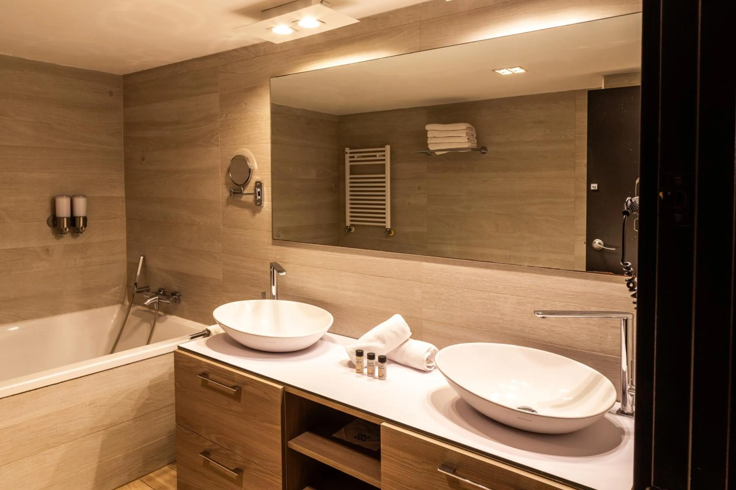 Toilet in New Hotel Colon