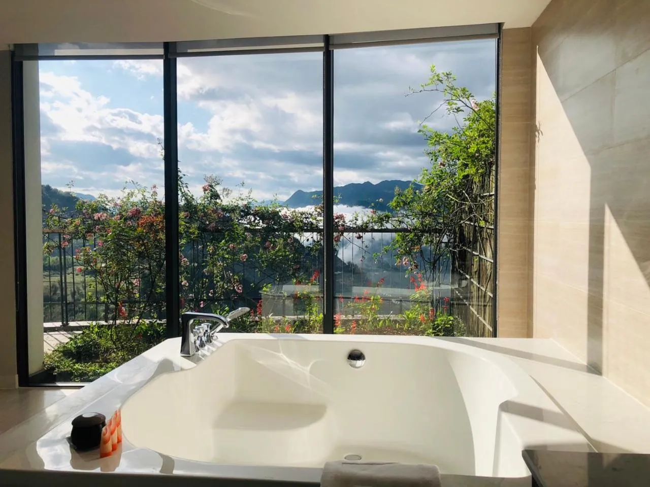 Bathroom in Pao's Sapa Leisure Hotel