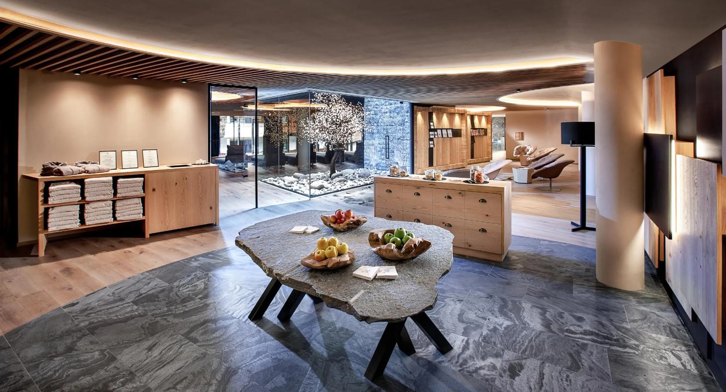 Spa and wellness centre/facilities, Bed in Gardena Grödnerhof - Hotel & Spa