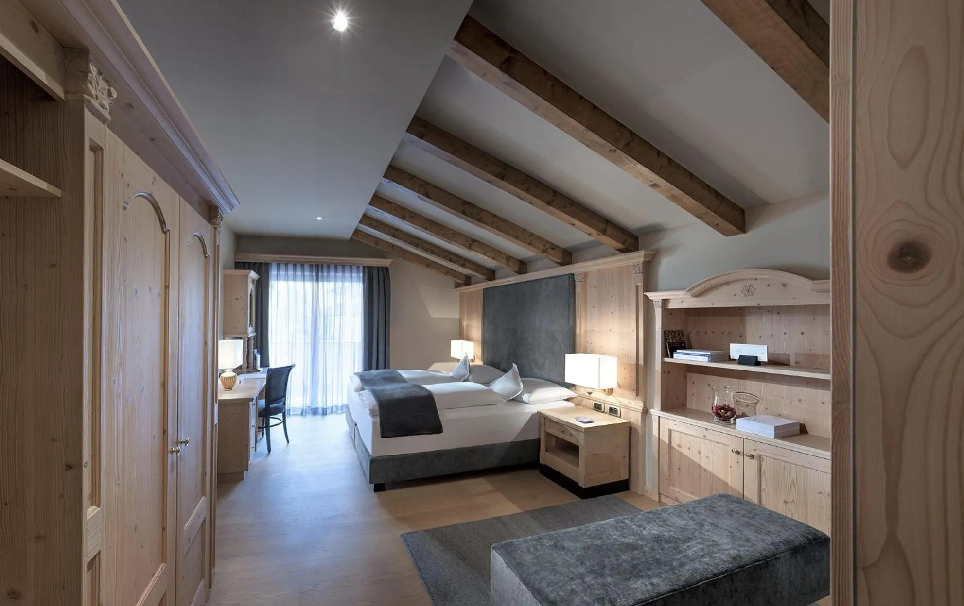 Bedroom, Bed in Gardena Grödnerhof - Hotel & Spa