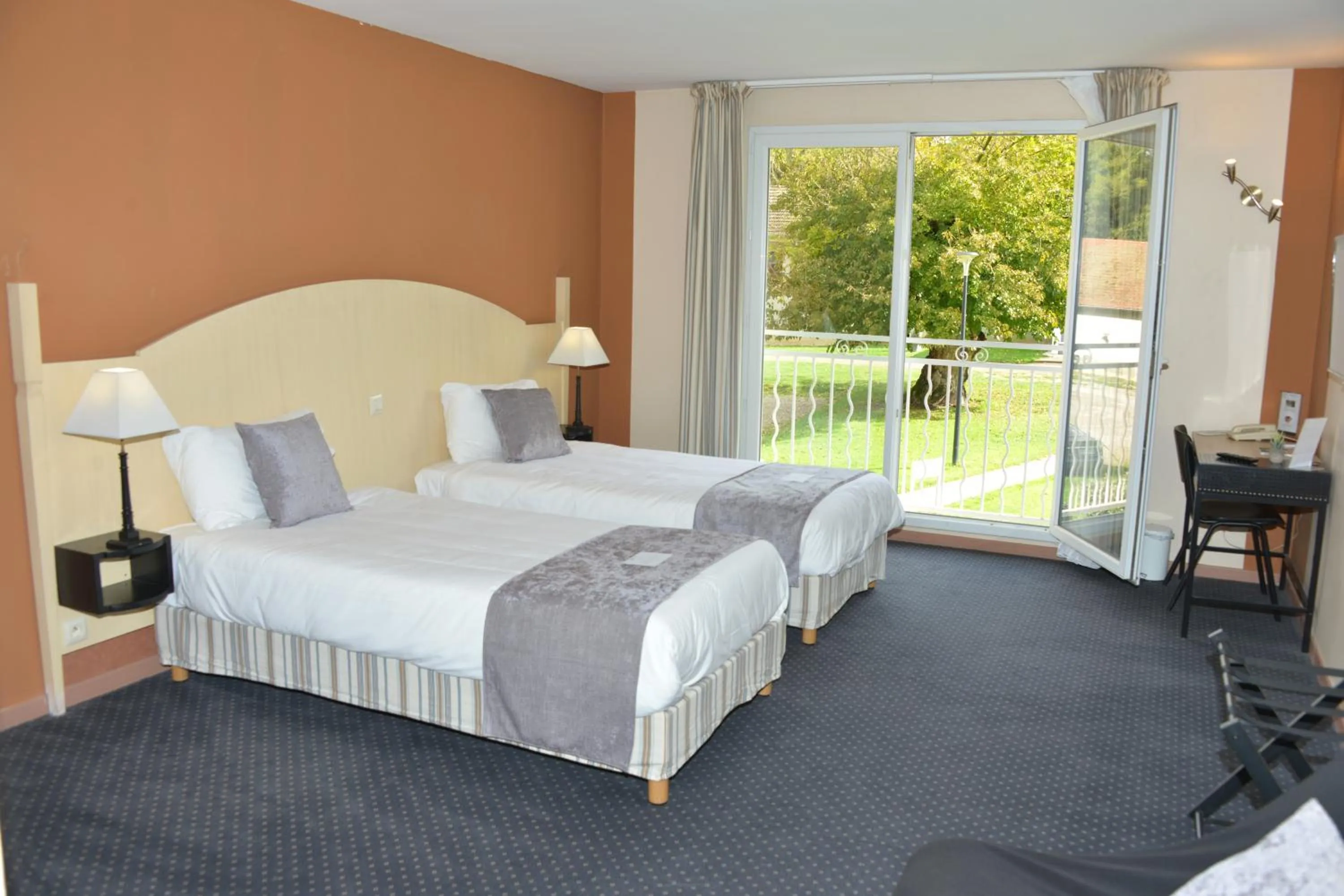 Bedroom, Bed in Best Western Golf d'Albon