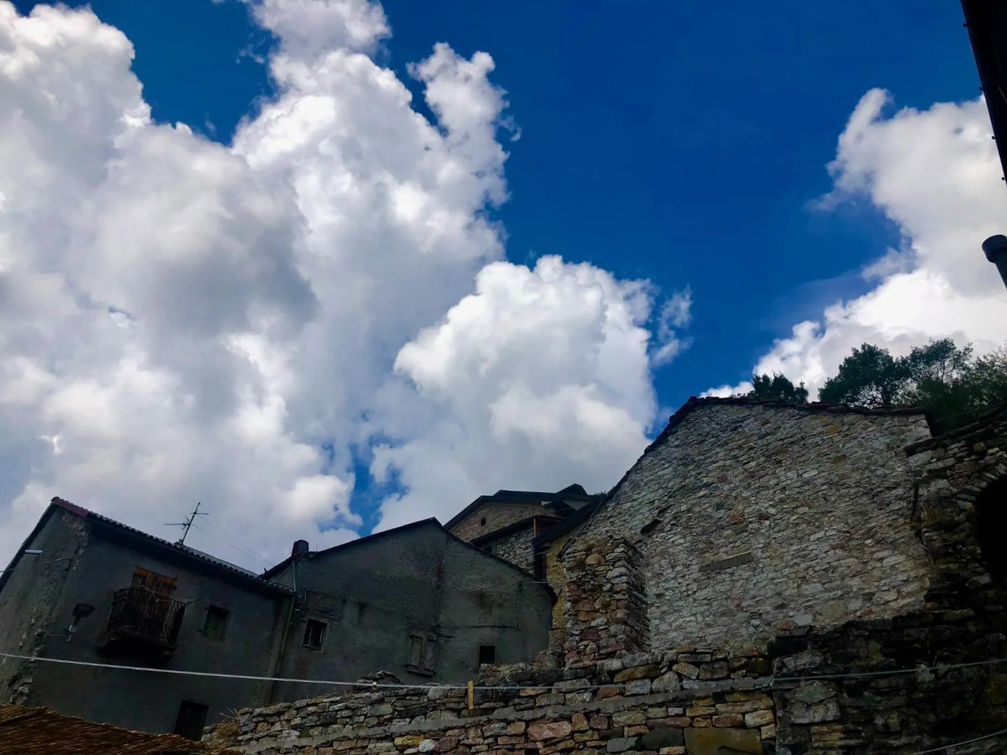 Natural landscape in Viandanti, Artisti e Sognatori