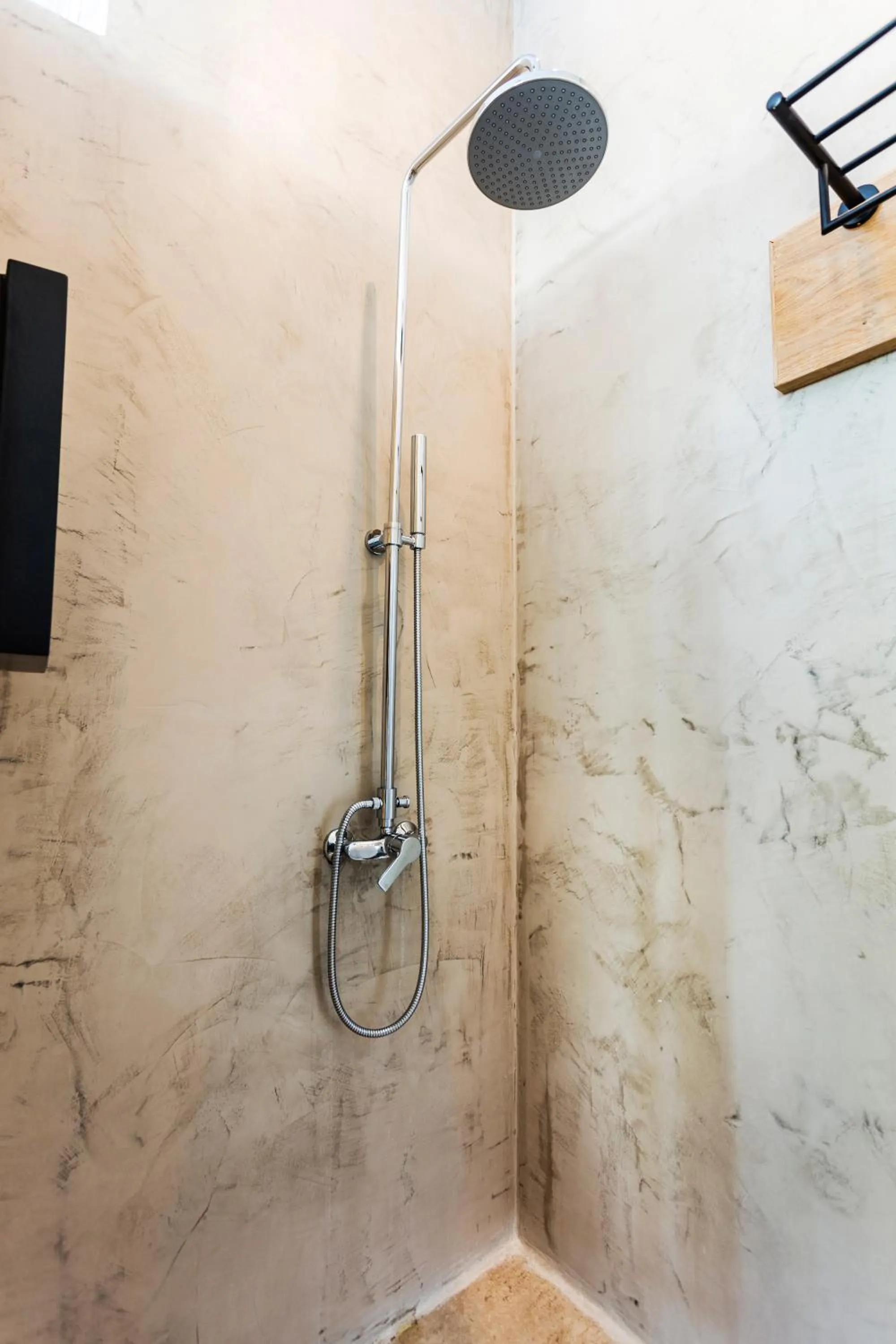 Shower in Kalamaki Luxury Suites