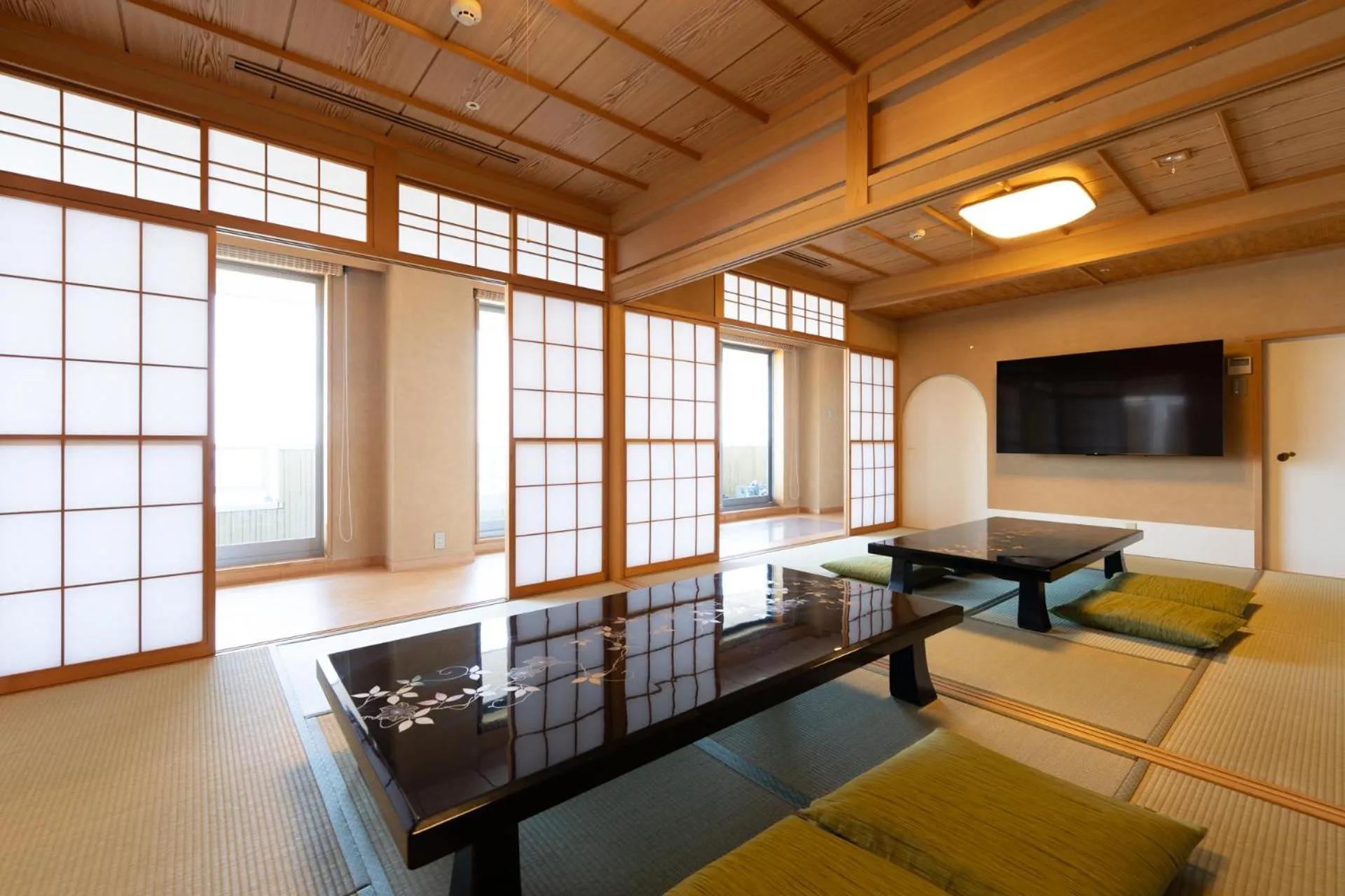 Kur and Hotel Suruga