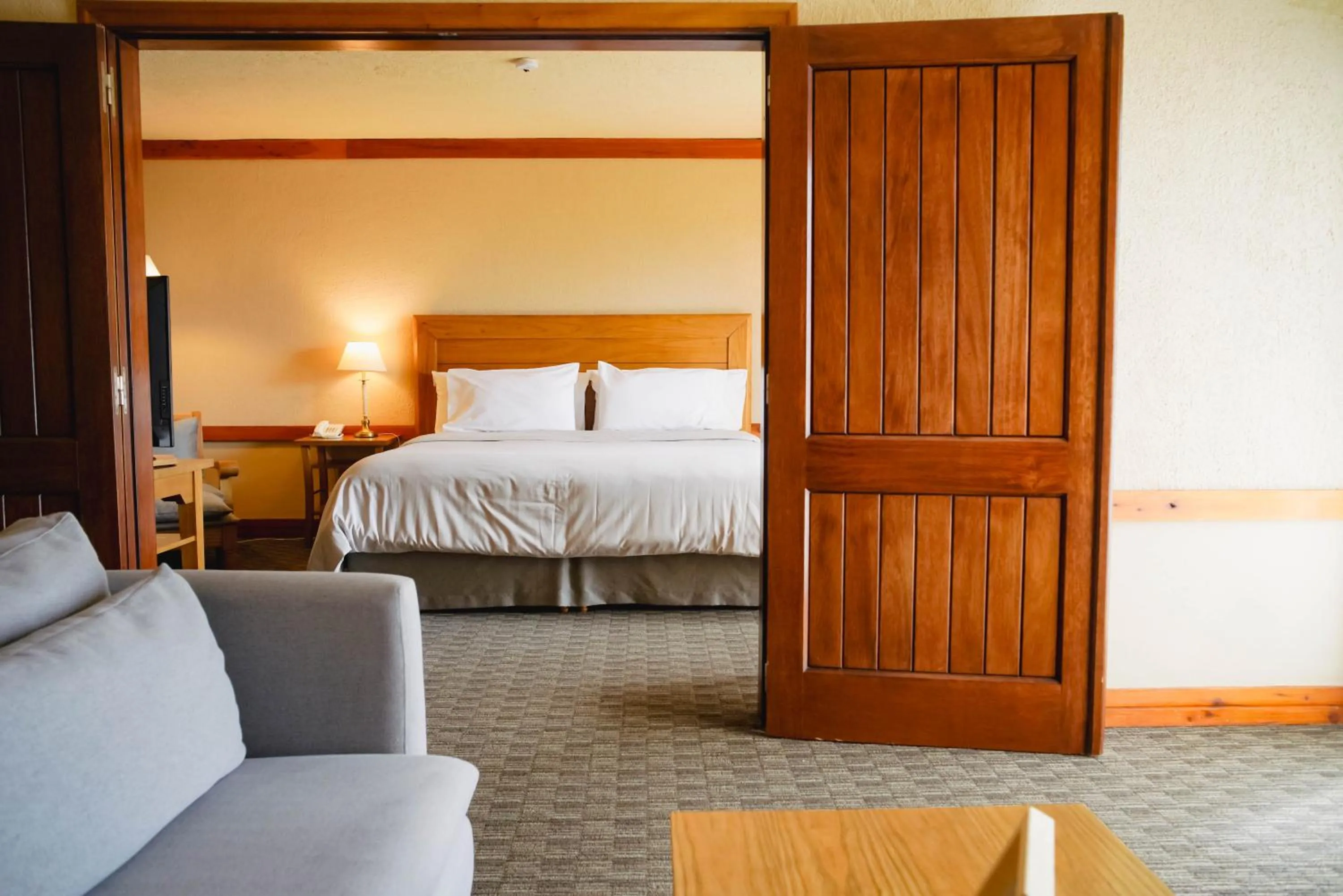 Bedroom, Bed in Mirador del Lago Hotel