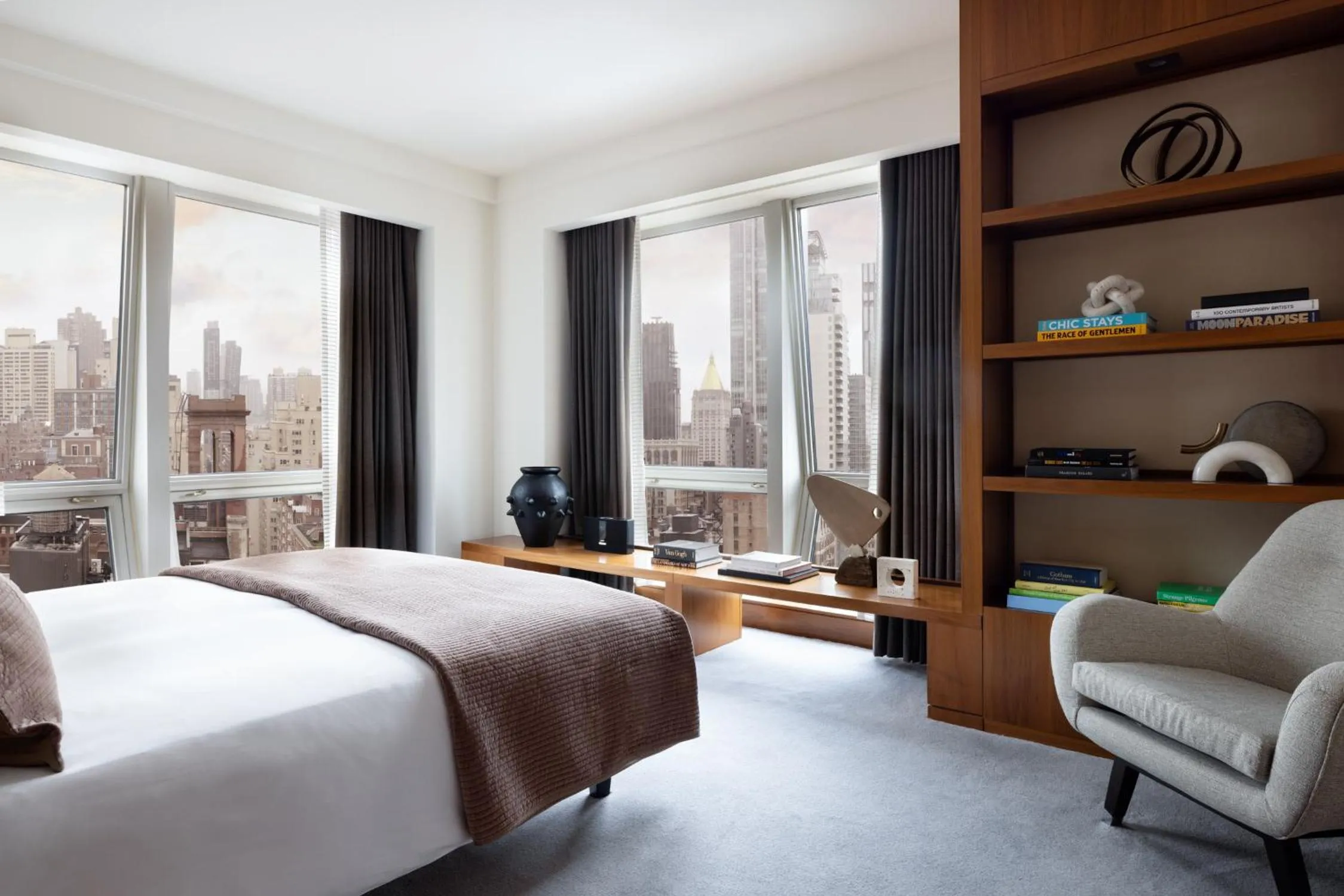 Bed in The Langham, New York, Fifth Avenue