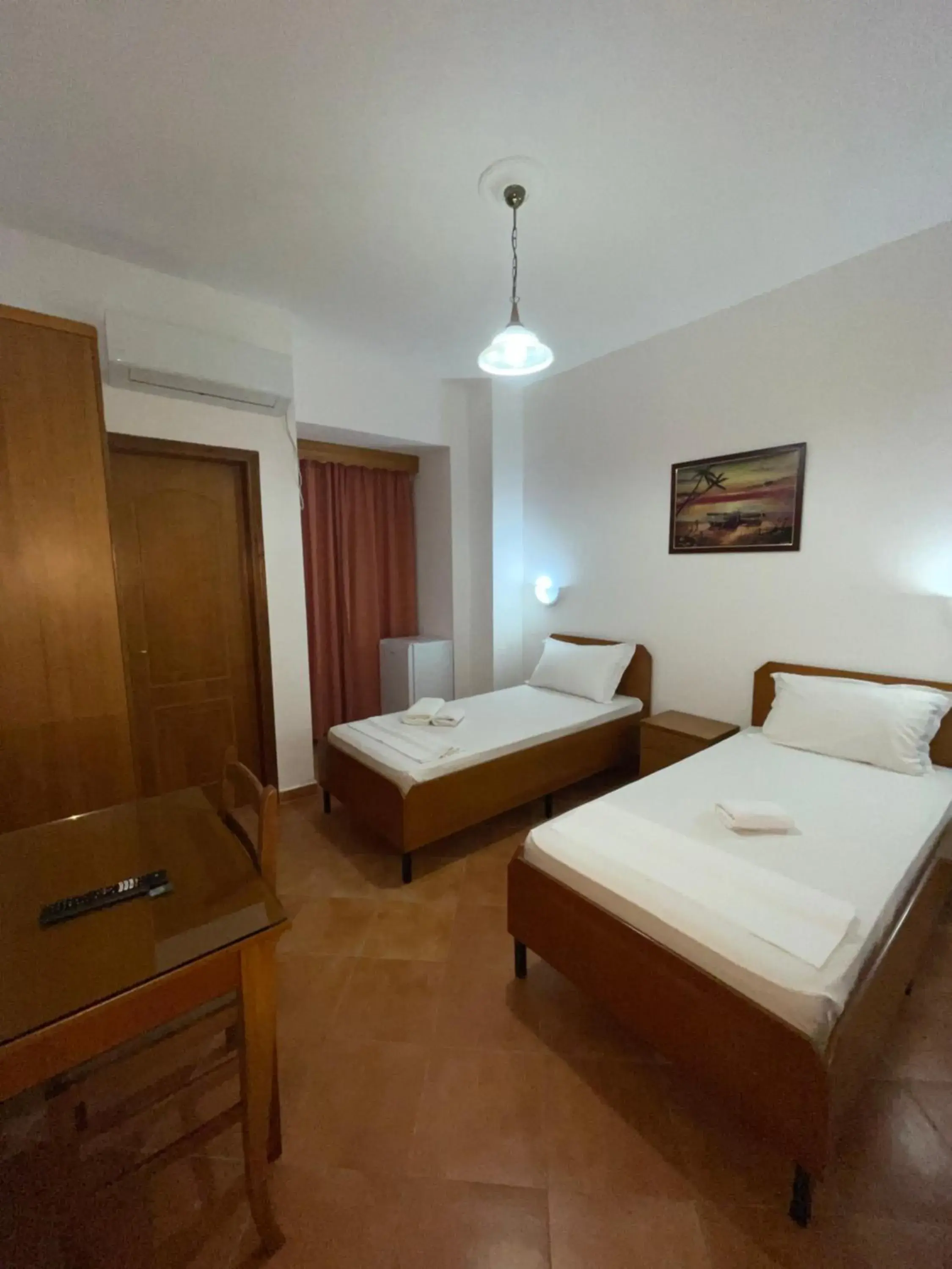 Twin Room with Balcony in Hotel Rai Twin Room with Balcony in Hotel Rai